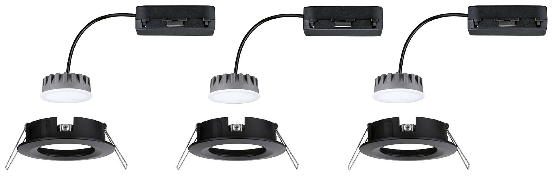 Drei LED-Deckeneinbauleuchten mit runden, schwenkbaren schwarzen Gehäusen und weißen Leuchtmitteln. Sie sind in einer Reihe angeordnet.