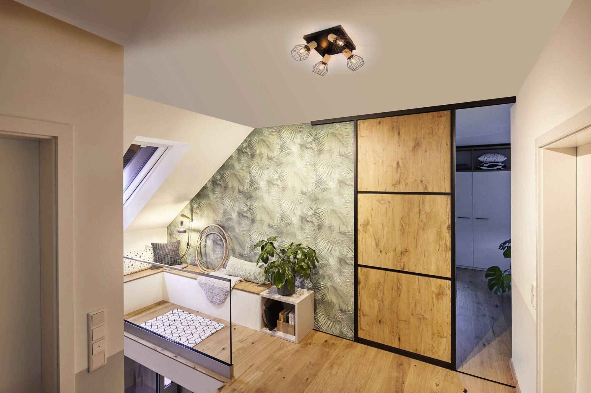 Paulmann Lanka 66769 Wandstrahler E14 Schwarz, Holz (hell)