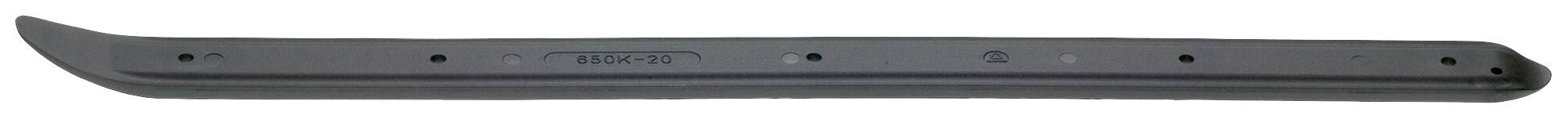 Ein langes, schwarzes Eishockey-Schienenmesser mit Löchern für die Befestigung an einem Schlittschuh.