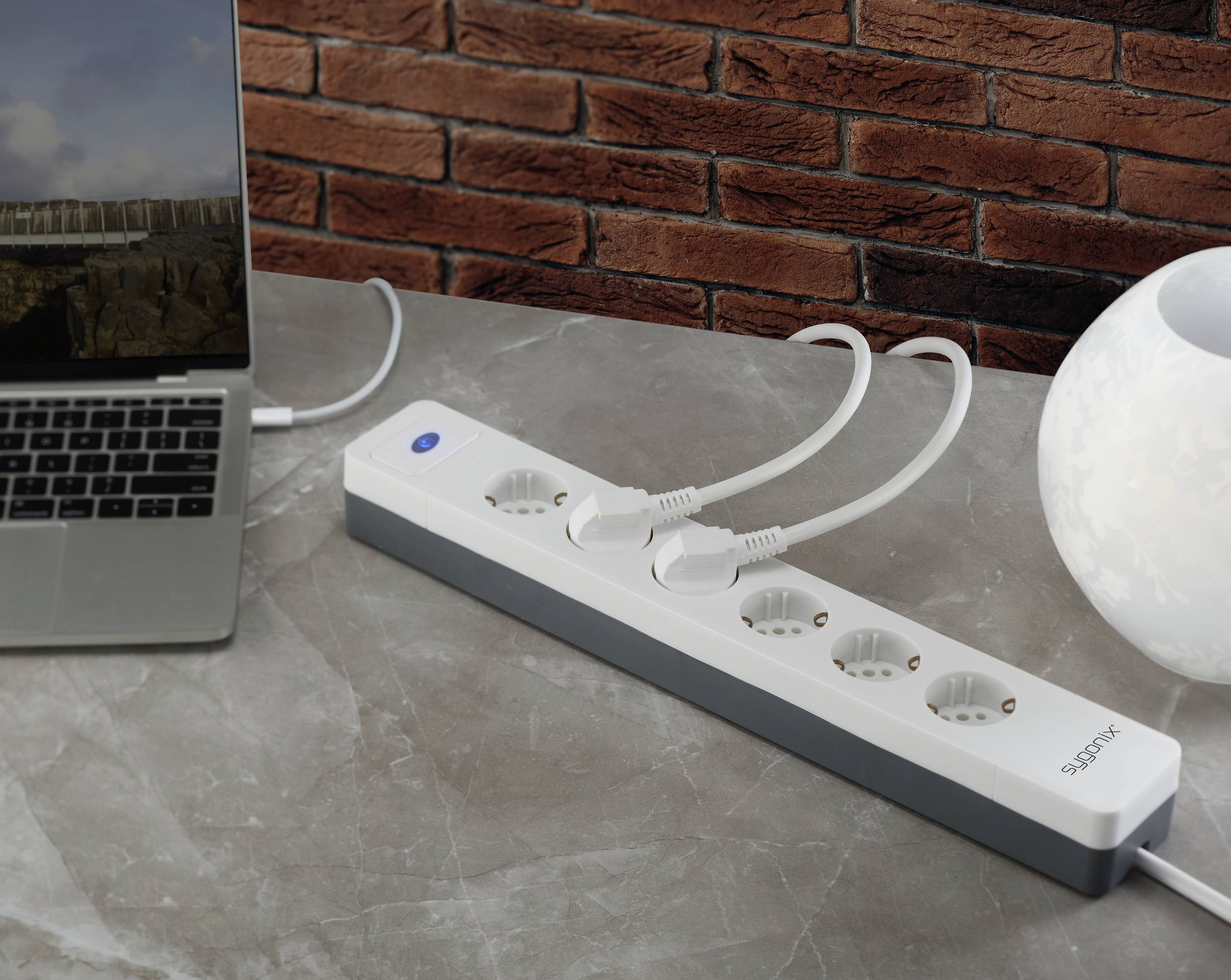 Sygonix SY-5145332 Steckdosenleiste mit Schalter 12fach Weiß, Grau Schutzkontakt 1St.