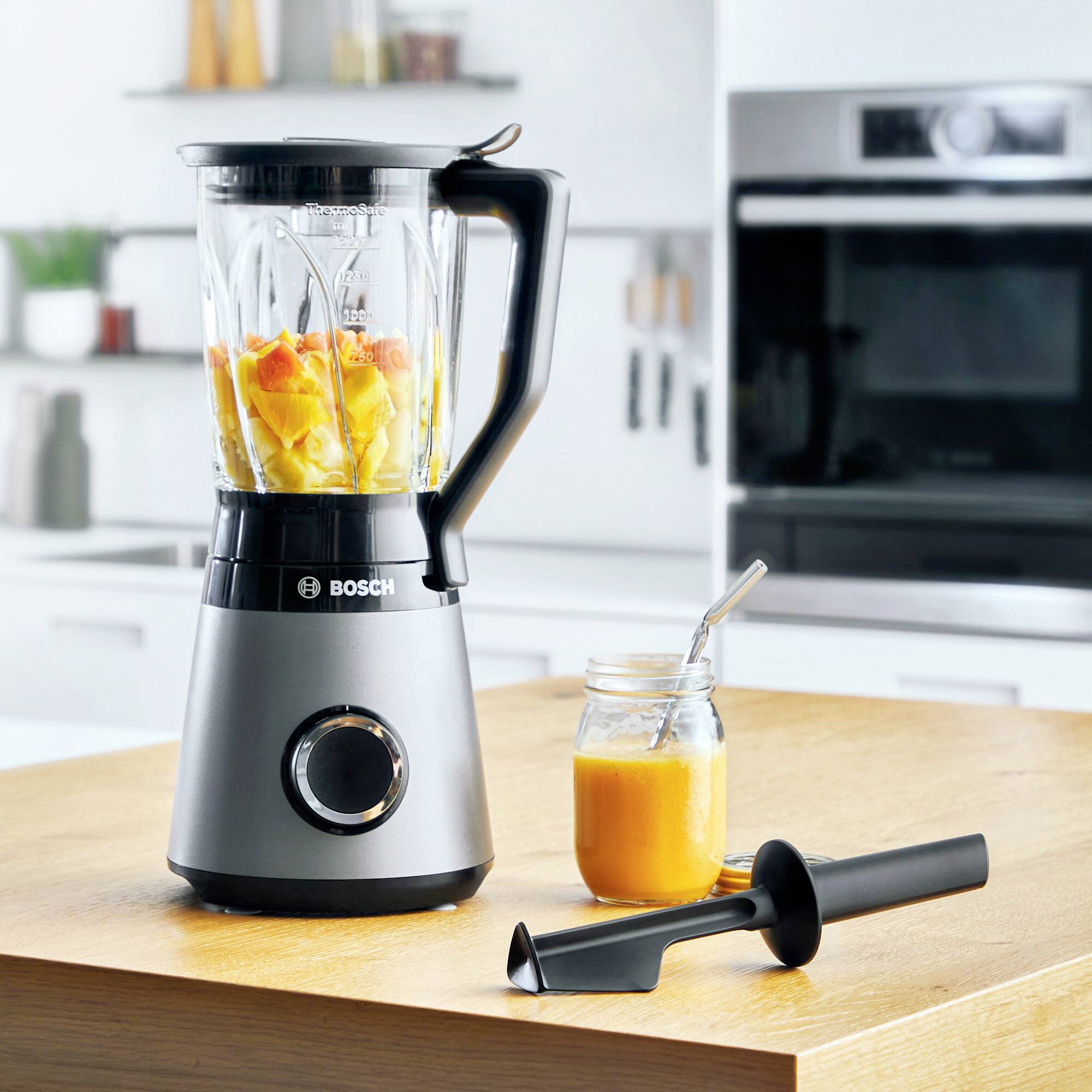 Bosch Haushalt VitaPower Serie 4 Standmixer 1200W Silber, Schwarz