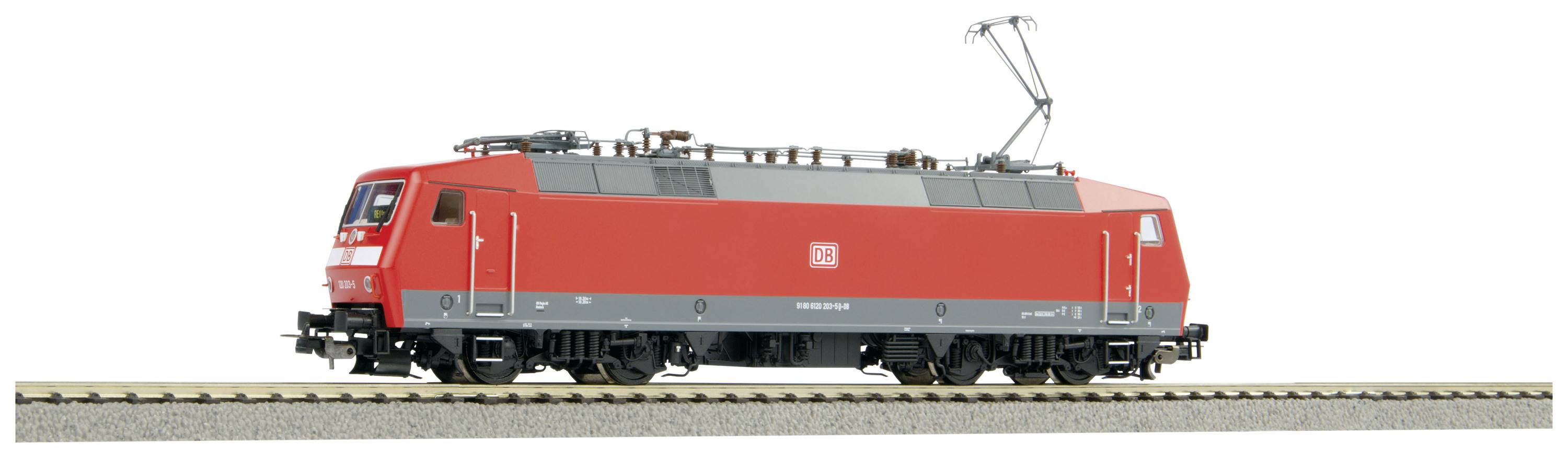 Rotes Modell eines elektrischen Lokomotivenzugs auf einem Gleis, mit sichtbaren Oberleitungen und der Aufschrift 'DB' an der Seite.