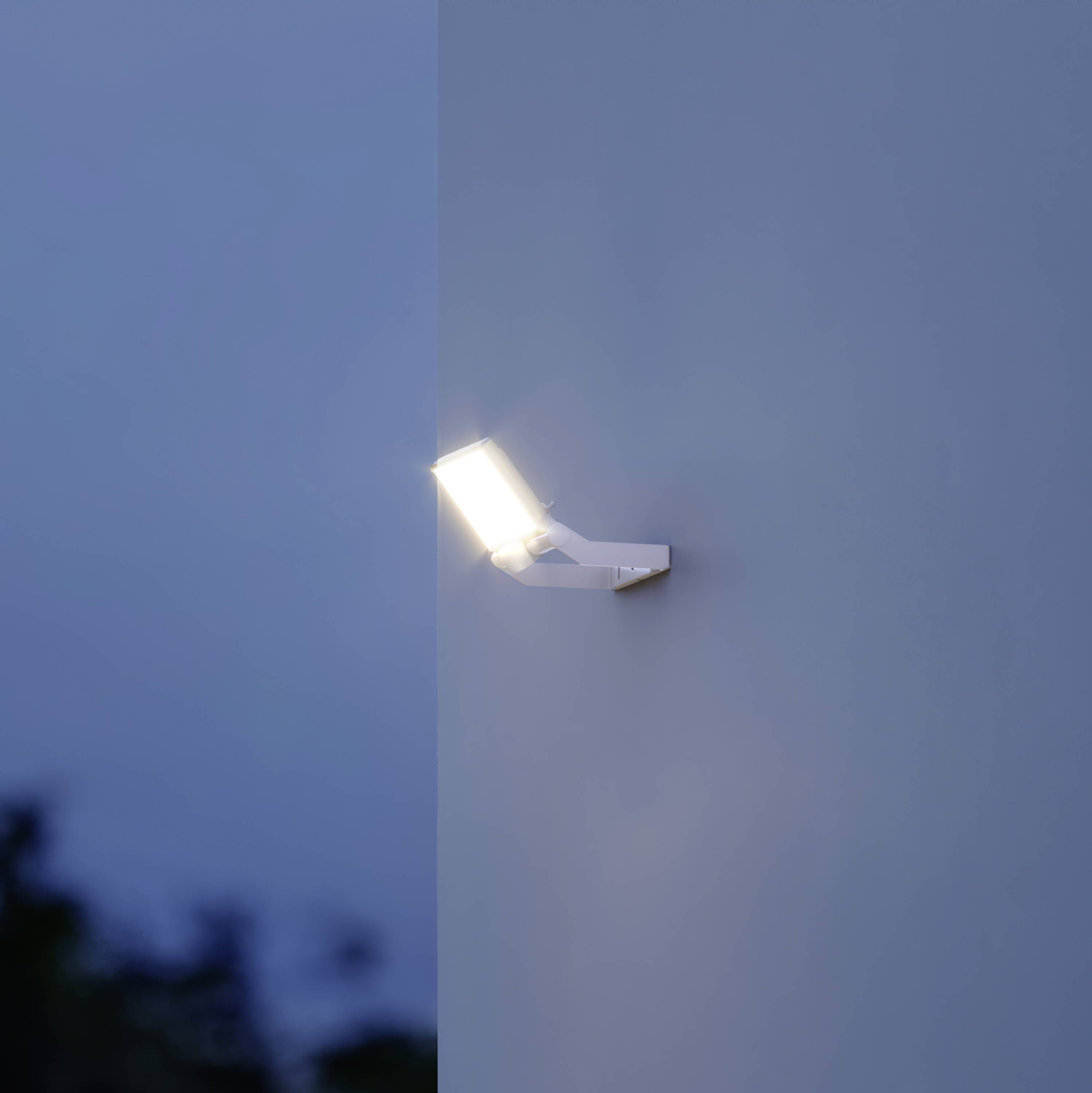 Steinel XLED ONE S WS 065256 LED-Außenstrahler mit Bewegungsmelder EEK: E (A - G) 18.6W