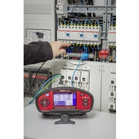 Benning IT 200 Installationstester VDE-Norm 0100-600, 0105-100 Benning IT 200 Installationstester VDE-Norm 0100-600, 0105-100