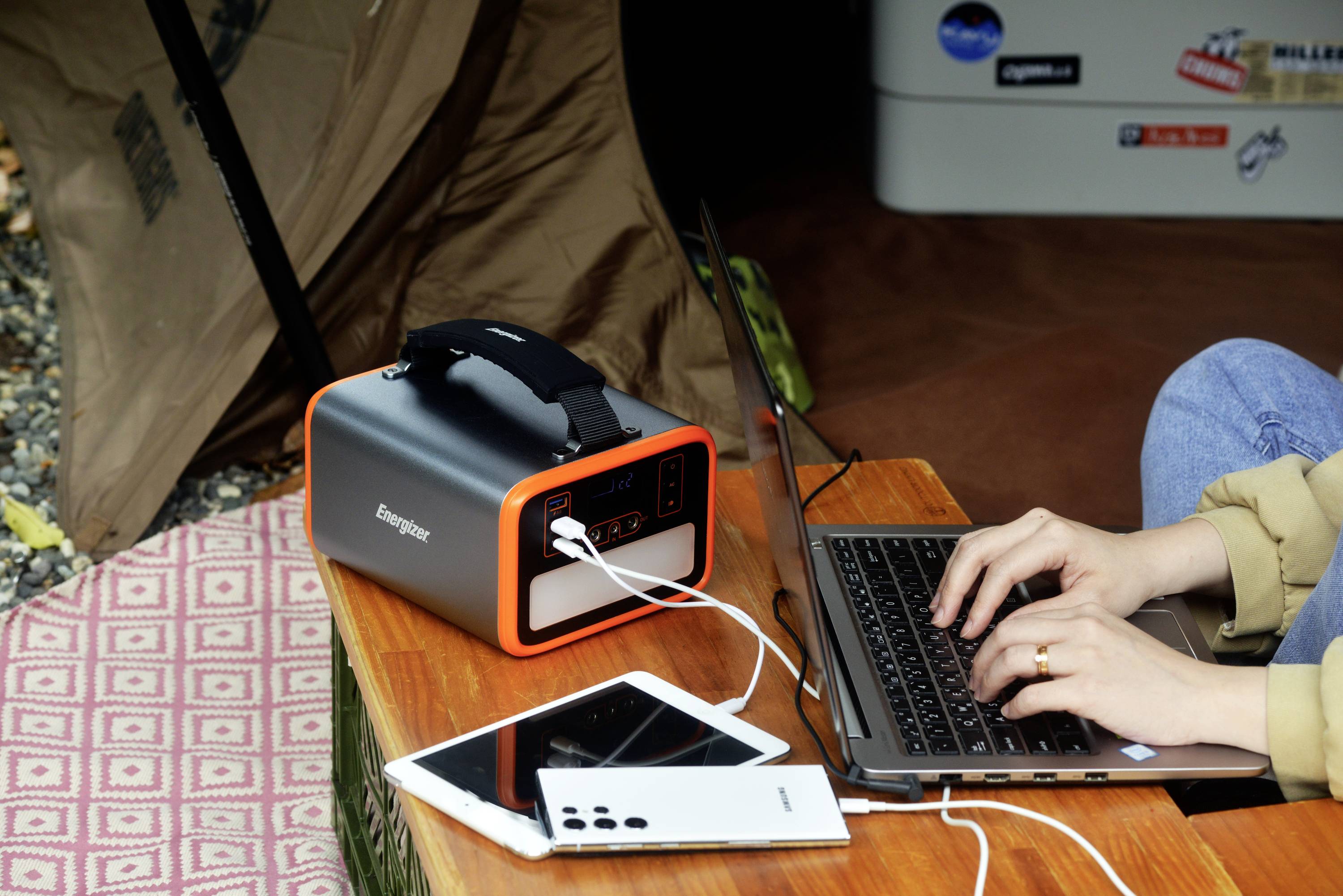 Energizer PPS240W2 Powerstation 72Ah LiFePO 4 Schwarz/Orange