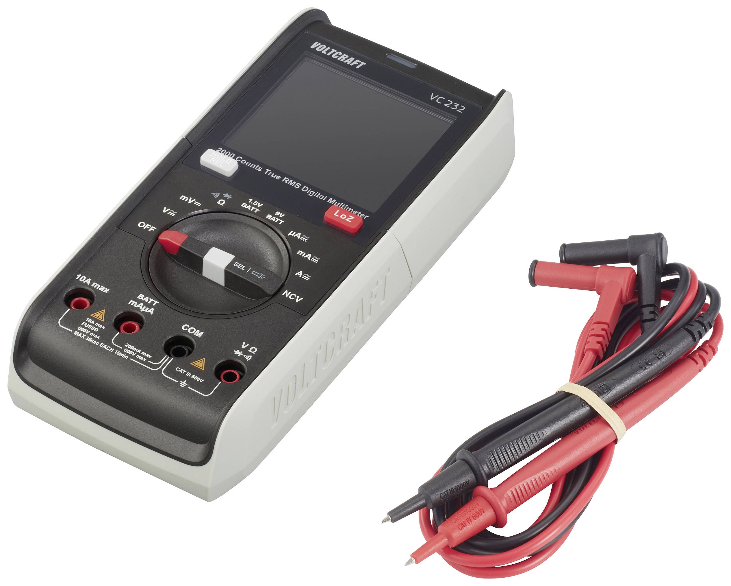 Multimeter mit digitalem Display und Bedienelementen, daneben zwei Prüfspitzen mit roten und schwarzen Kabeln, gebündelt mit einem Gummiband.