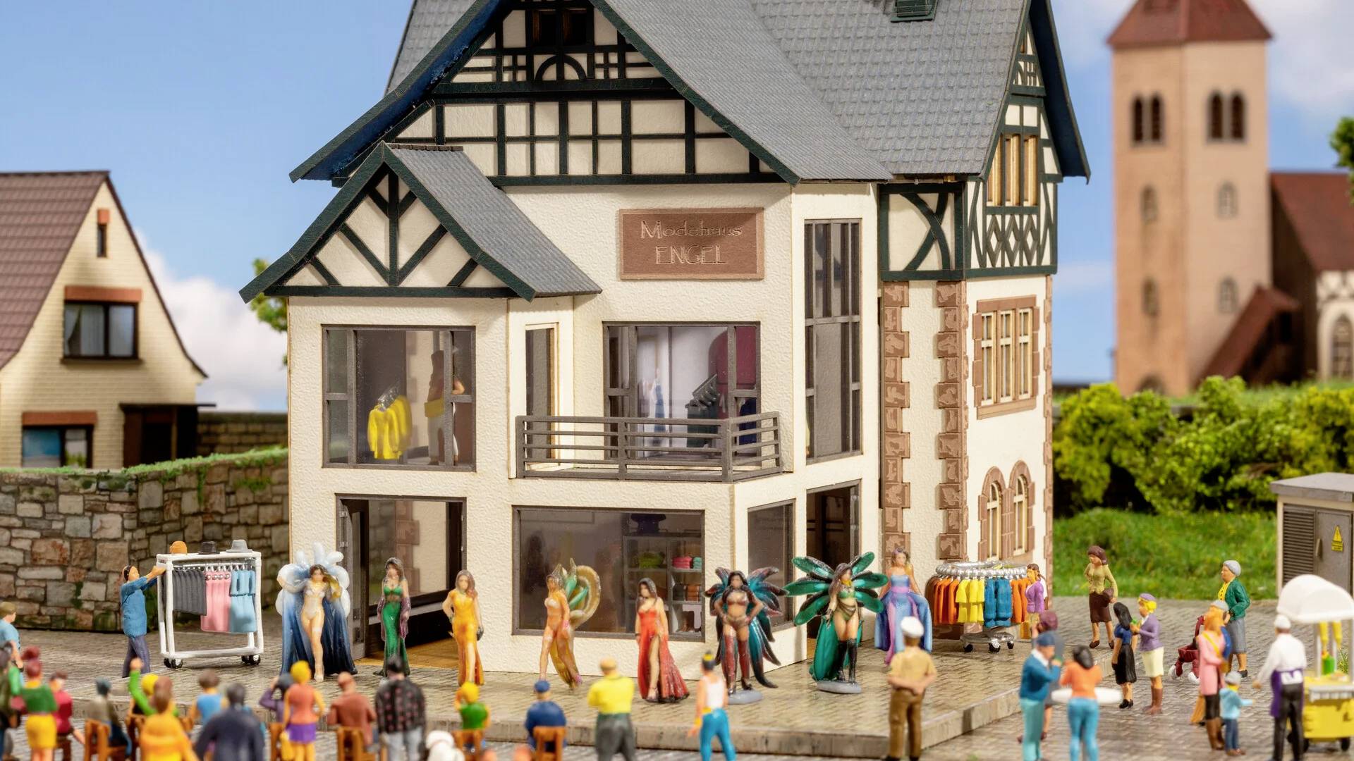 NOCH 66501 H0 Modegeschäft mit micro-motion Modeschau