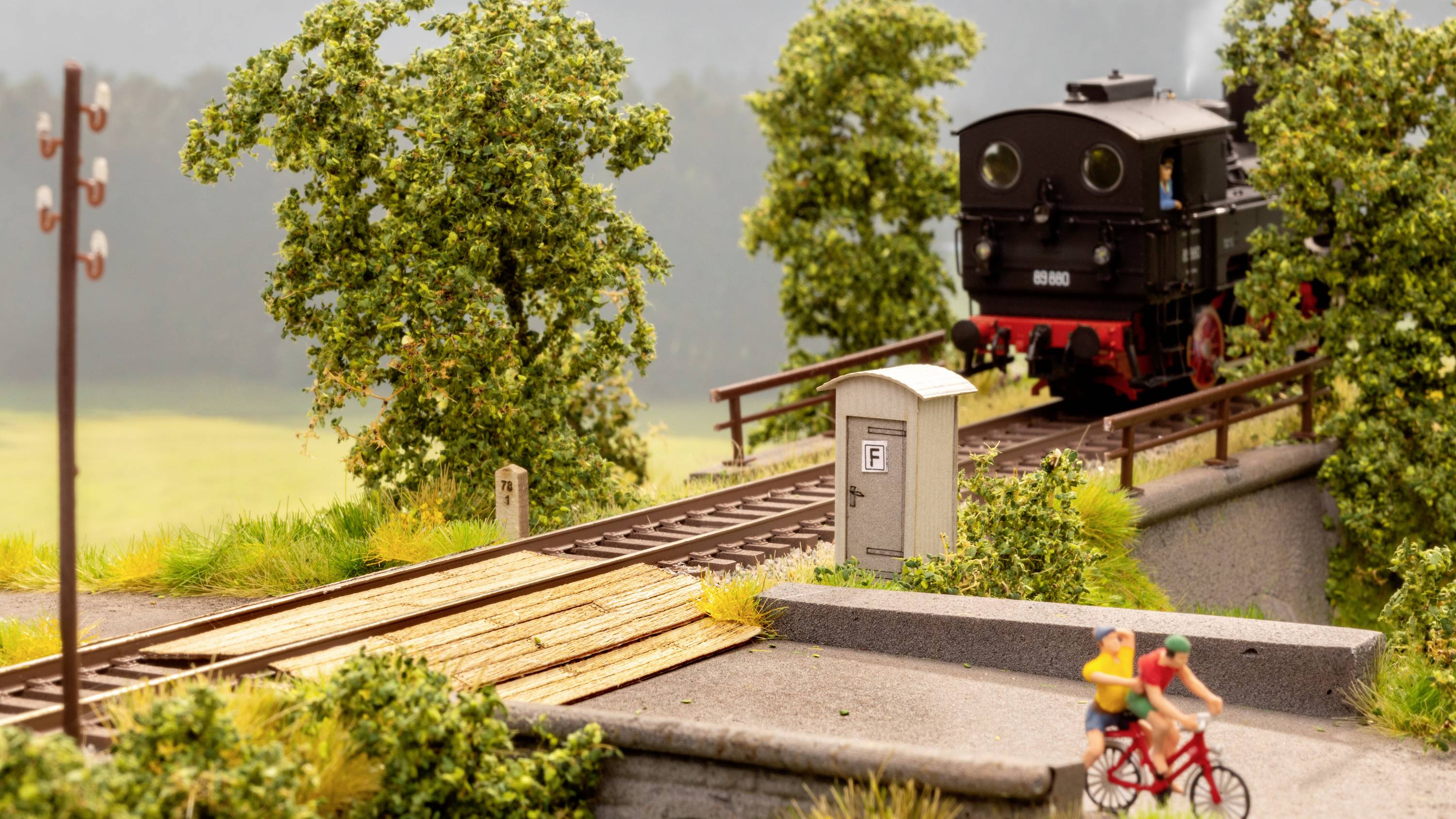 NOCH 66811 H0 Laser-Cut Deko-Set "Rechts und links der Gleise" Bausatz