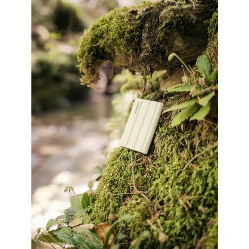 Samsung Portable T7 Shield 2 TB Externe SSD USB-A (USB 3.2 Gen 2) Beige PC/Mac MU-PE2T0K/EU Samsung Portable T7 Shield 2 TB Externe SSD USB-A (USB 3.2 Gen 2) Beige PC/Mac MU-PE2T0K/EU