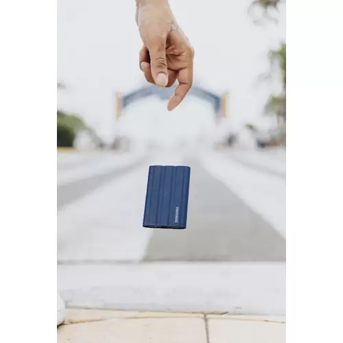 Samsung Portable T7 Shield 2 TB Externe SSD USB-A (USB 3.2 Gen 2) Blau PC/Mac MU-PE2T0R/EU Samsung Portable T7 Shield 2 TB Externe SSD USB-A (USB 3.2 Gen 2) Blau PC/Mac MU-PE2T0R/EU