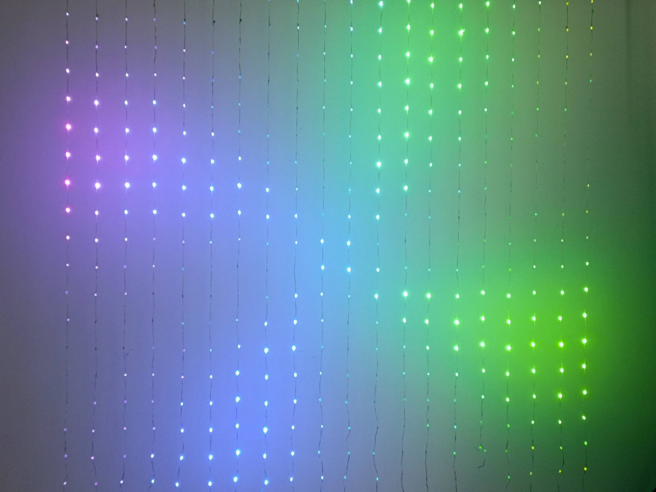 Sygonix Lichtervorhang Innen 230 V/50Hz 400 RGB per App steuerbar, mit Farbwechsel, dimmbar, mit Flackereffekt, Timer