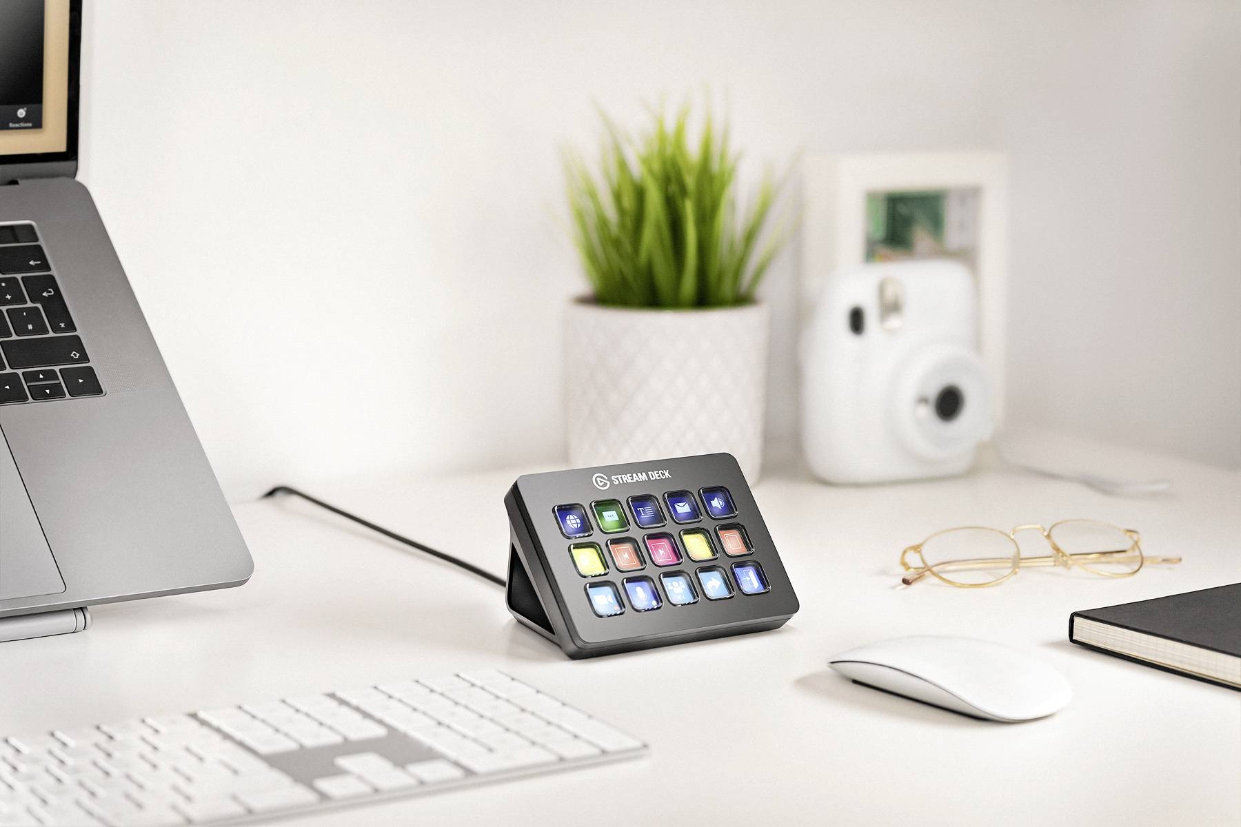 Elgato Stream Deck MK.2 Kabelgebunden Konsole für Streaming, Foto-/Videobearbeitung Schwarz Beleuchtet, Display