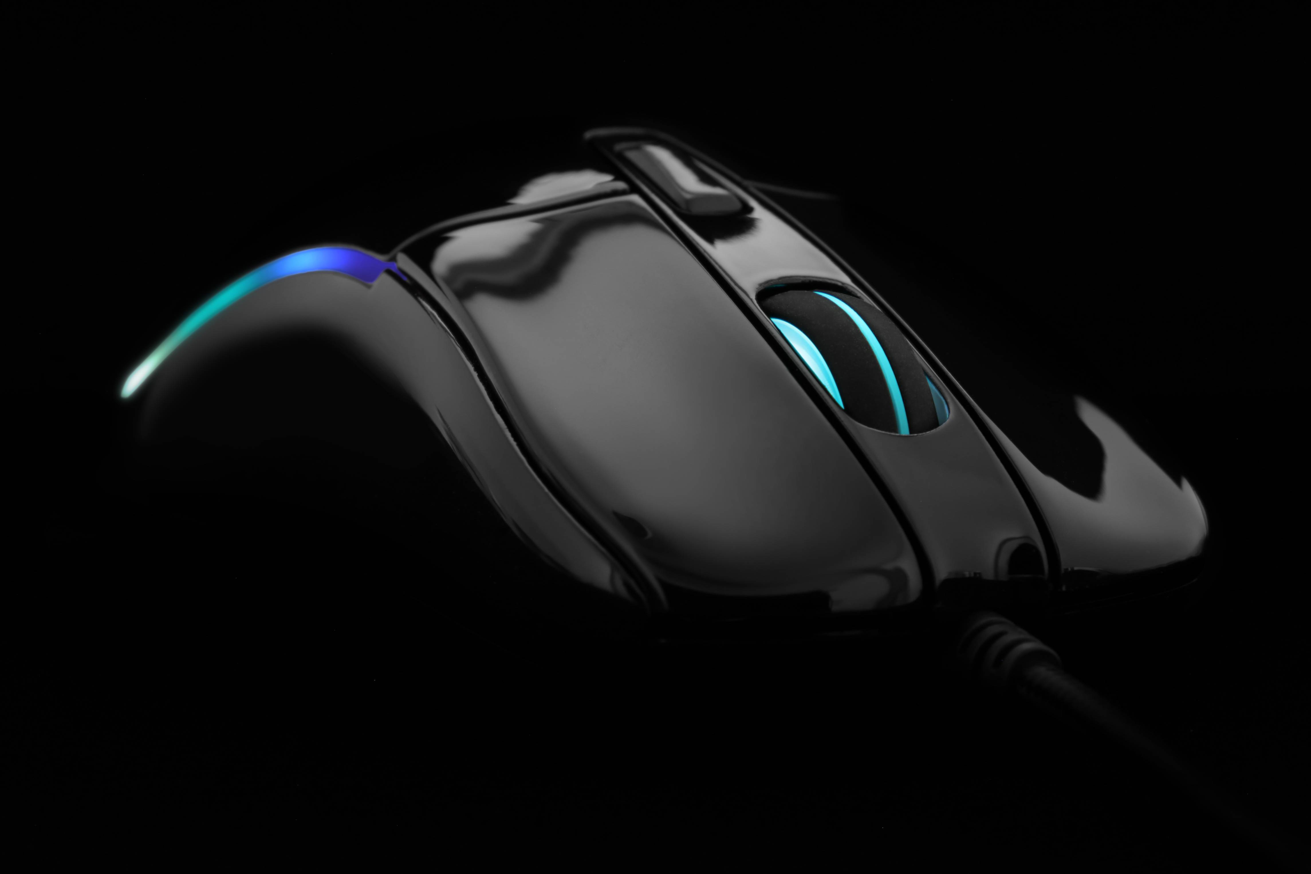 DELTACO GAMING DM410 Gaming-Maus Kabelgebunden Optisch Schwarz 6 Tasten 400 dpi, 800 dpi, 1200 dpi, 1600 dpi, 3200 dpi, 5000 dpi Beleuchtet
