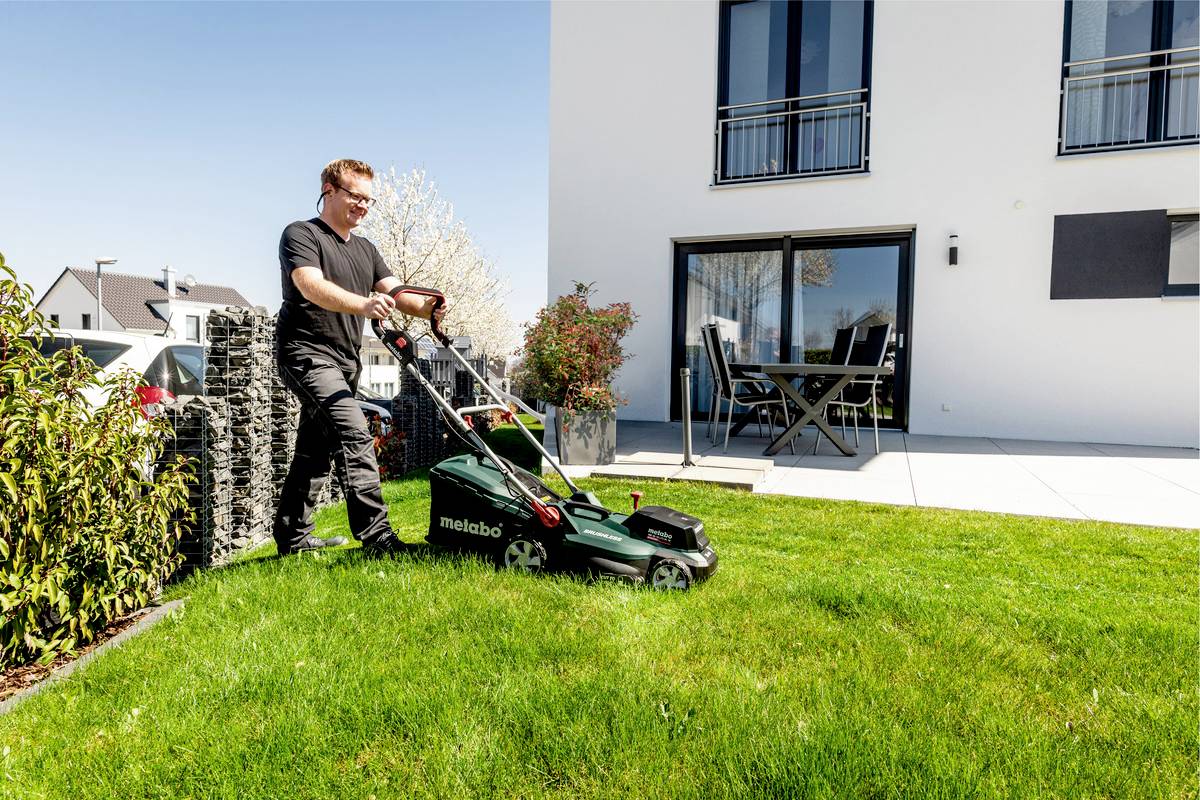 Metabo RM 36-18 LTX BL 36 Akku Akku-Rasenmäher inkl. 2. Akku, inkl. Ladegerät 18V Schnittbreite (max.) 36cm