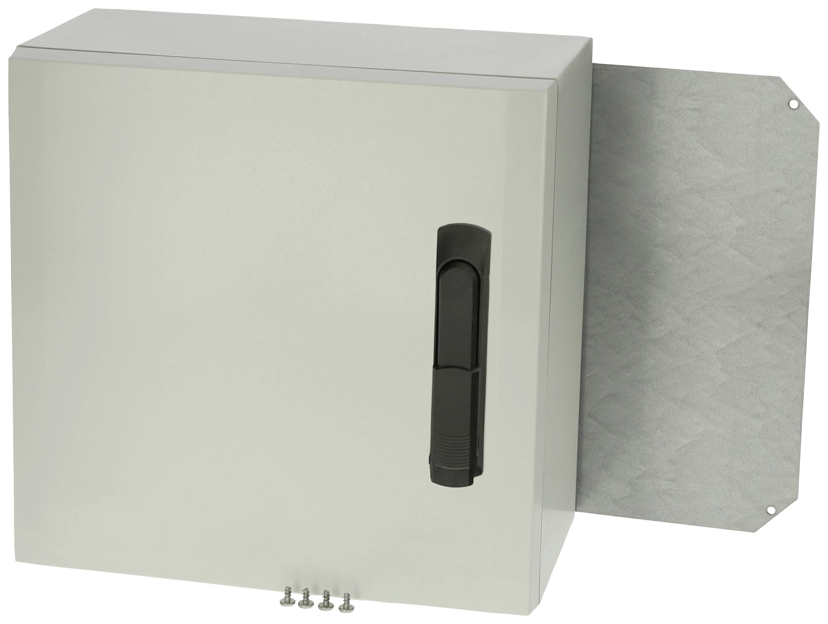 Silbergrauer Metallschrank mit schwarzem Griff und seitlicher Montageplatte. Geeignet für industrielle Anwendungen.