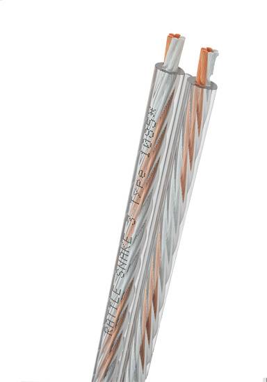 Zwei verdrillte Kupferdrähte mit transparenter Isolierung, geeignet für Lautsprecheranschlüsse.