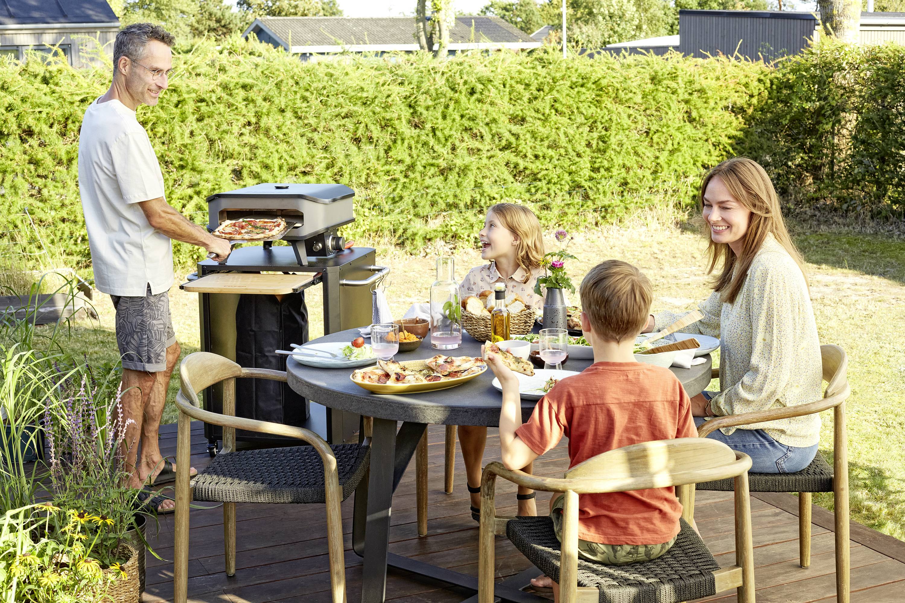 Cozze 90349 Pizzaofen 33 cm (13“) mit Thermometer und Pizzastein