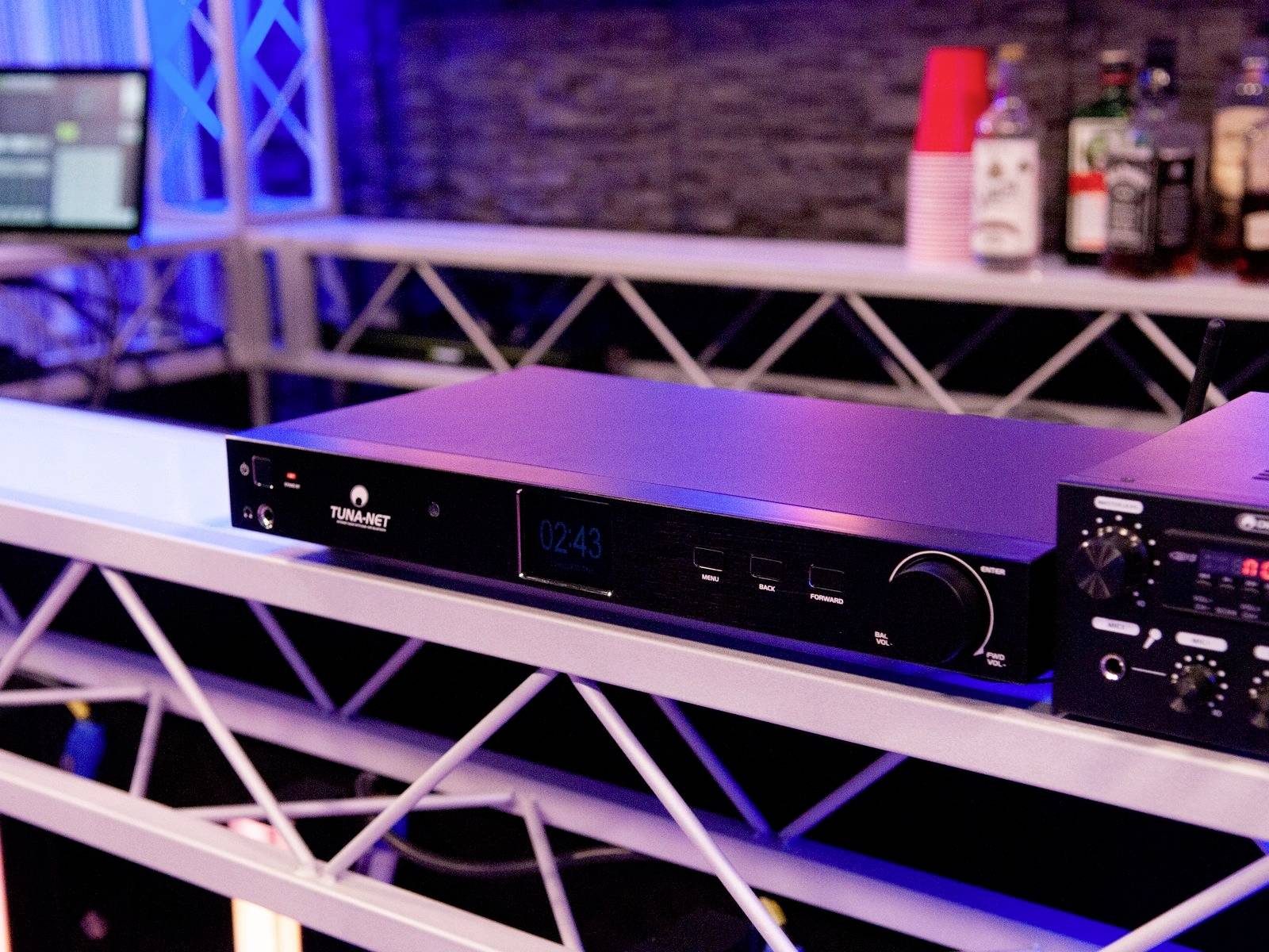 Omnitronic TUNA-NET Internet Tischradio DAB+, Internet, FM Bluetooth®, LAN, WLAN, Internetradio Inkl. Fernbedienung, DLNA-fähig Schwarz