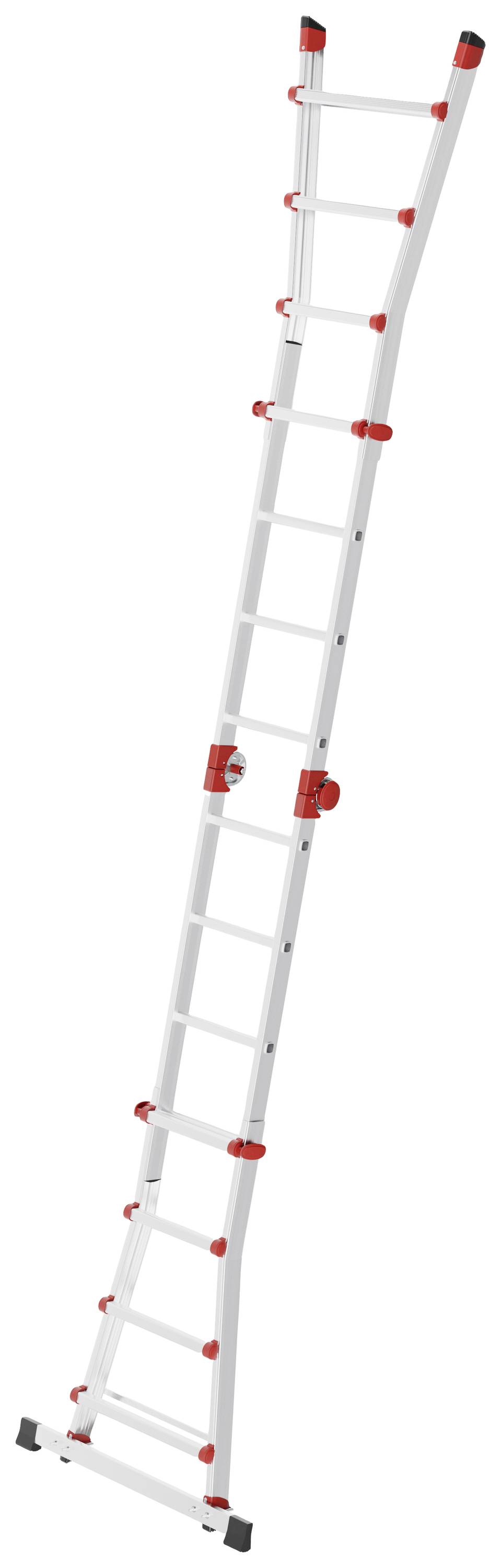 Eine Teleskopleiter aus Metall mit roten Verbindungen und schwarzen Füßen, ausgezogen in voller Länge, steht schräg aufgestellt.