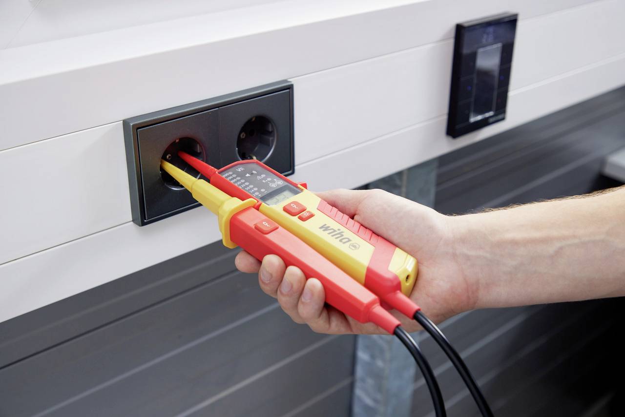 Wiha 45217 Spannungs- und Durchgangsprüfer CAT III 1000 V, CAT IV 600 V LED, Akustik