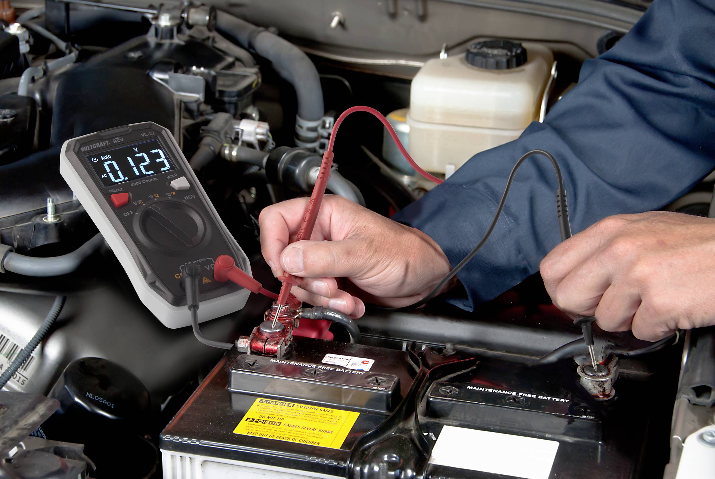 TOOLCRAFT TO-7762929 Elektriker, Heimwerker Werkzeugset in Tasche 50teilig with Digital multimeter VOLTCRAFT VC-22