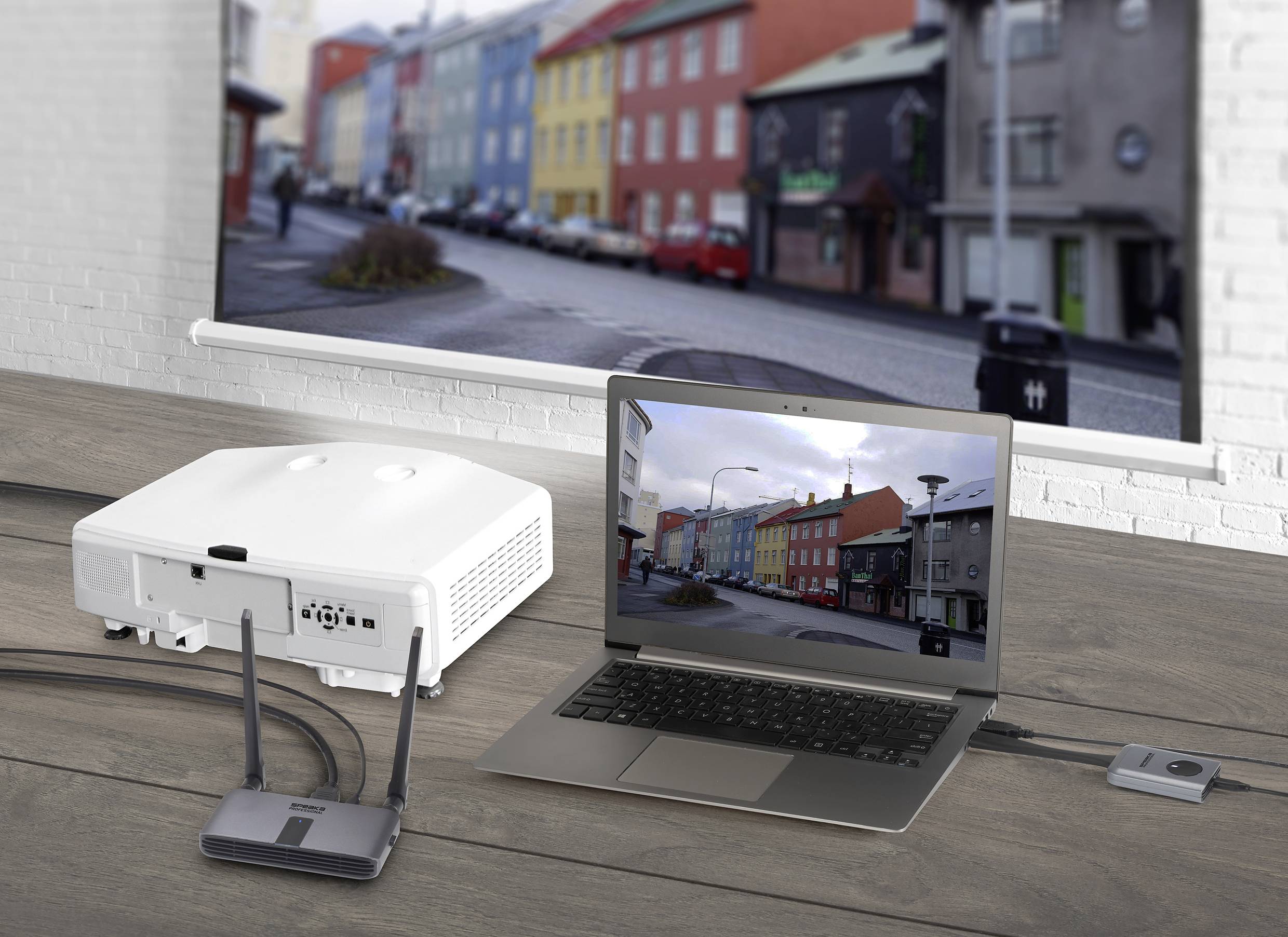 SpeaKa Professional SP-WTR-400 HDMI-Funkübertragung (Set) 30m 2.4GHz, 5GHz 1920 x 1080 Pixel Sichere Funkübertragung