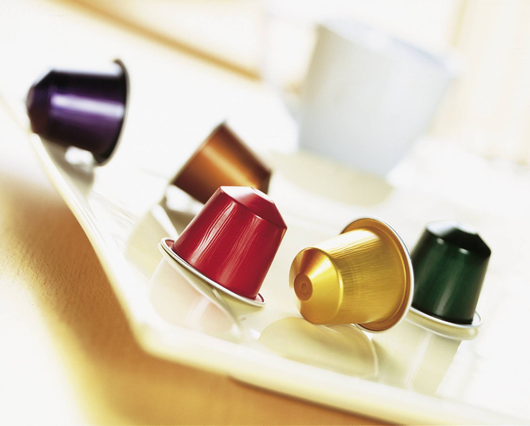 DeLonghi Pixie "Refresh" EN124.S 0132192189 Kapselmaschine Silber inkl. Kapseln