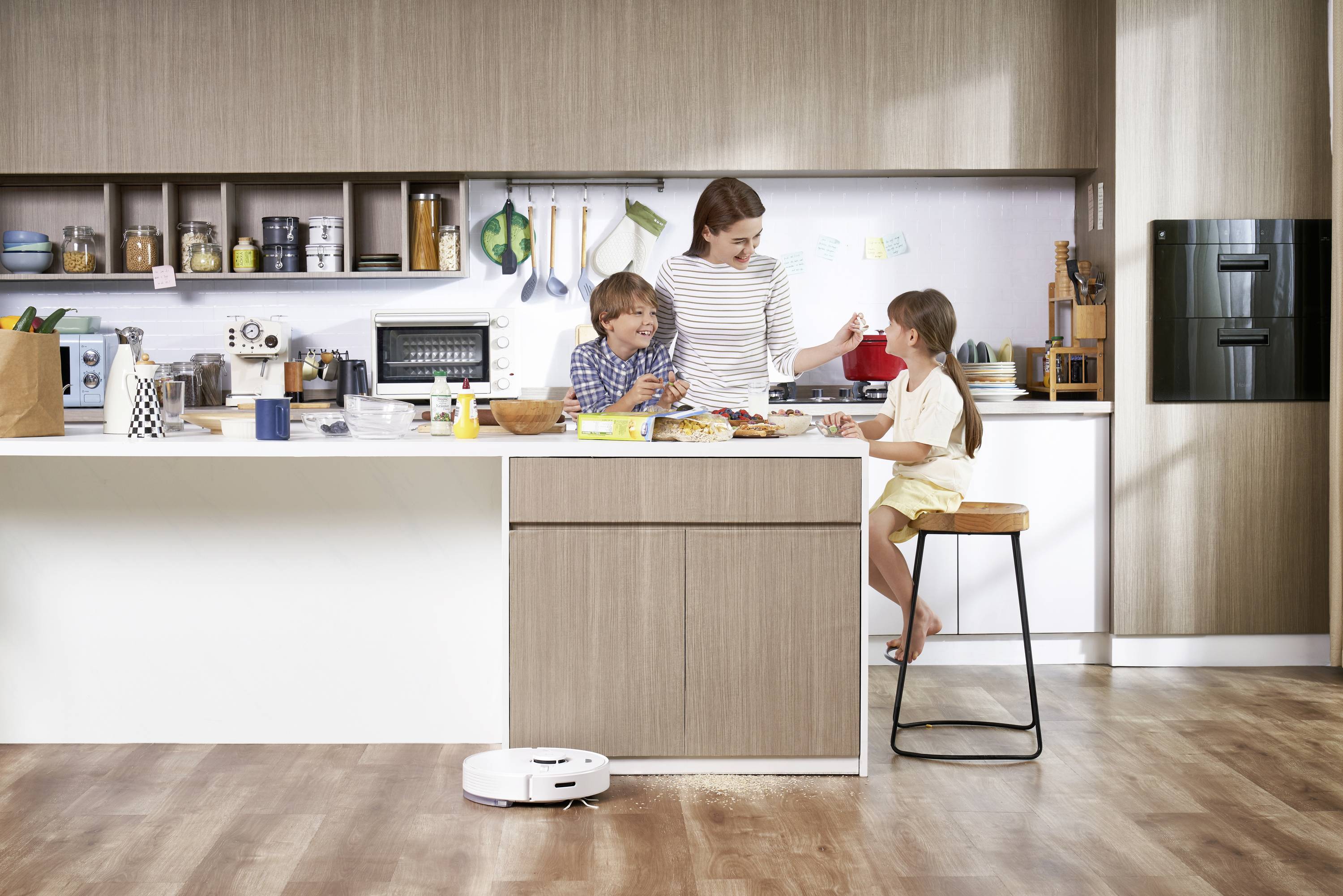 Roborock Q7 Saug-und Wischroboter Weiß kompatibel mit Amazon Alexa, kompatibel mit Google Home, Spr