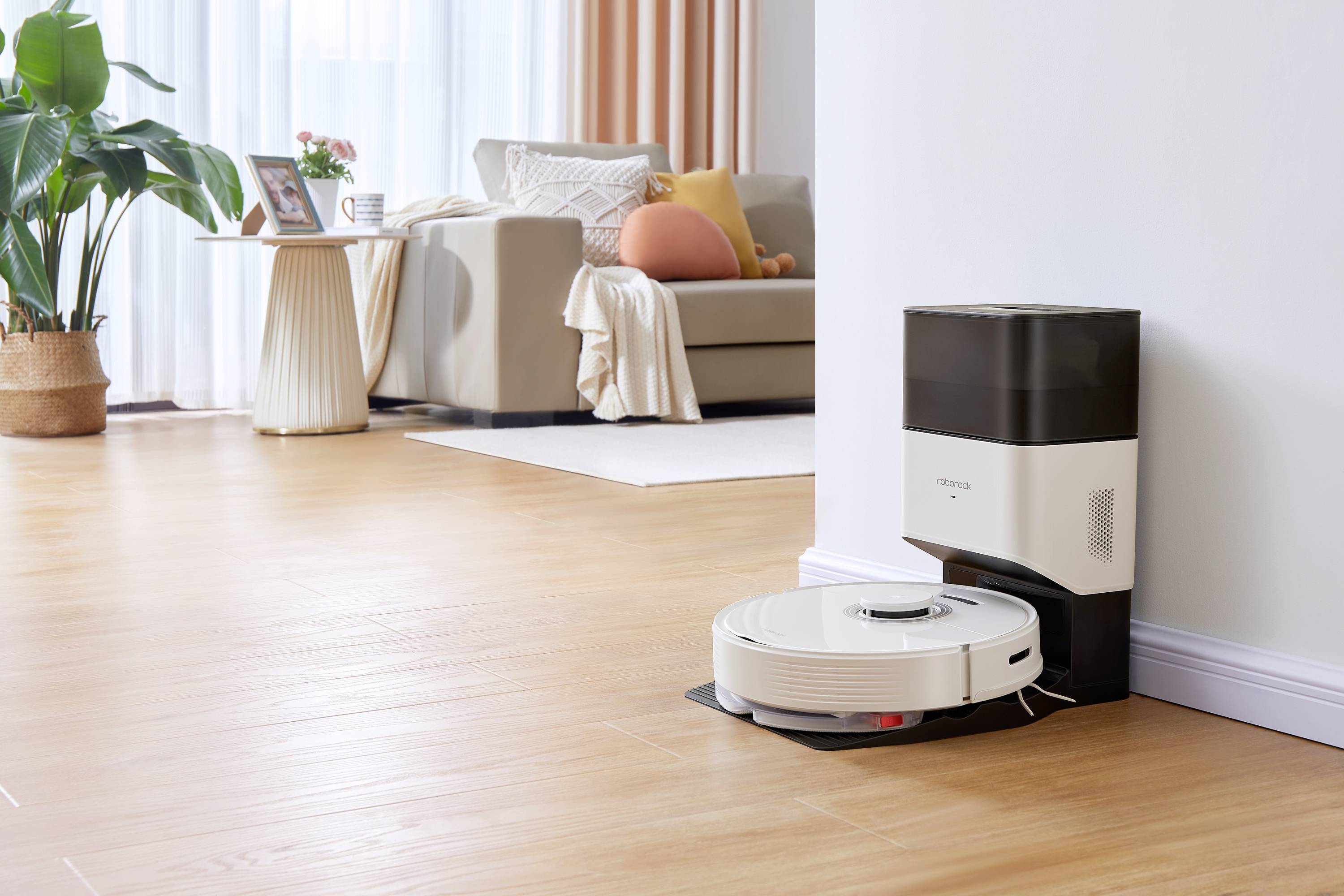 Roborock Q7 Max+ Saug-und Wischroboter Weiß kompatibel mit Amazon Alexa, kompatibel mit Google Home, App gesteuert, Sprachgesteuert