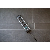 Brennenstuhl 1391030400 Steckdosenleiste mit Schalter Silber-Schwarz Schutzkontakt 1St. Brennenstuhl 1391030400 Steckdosenleiste mit Schalter Silber-Schwarz Schutzkontakt 1St.