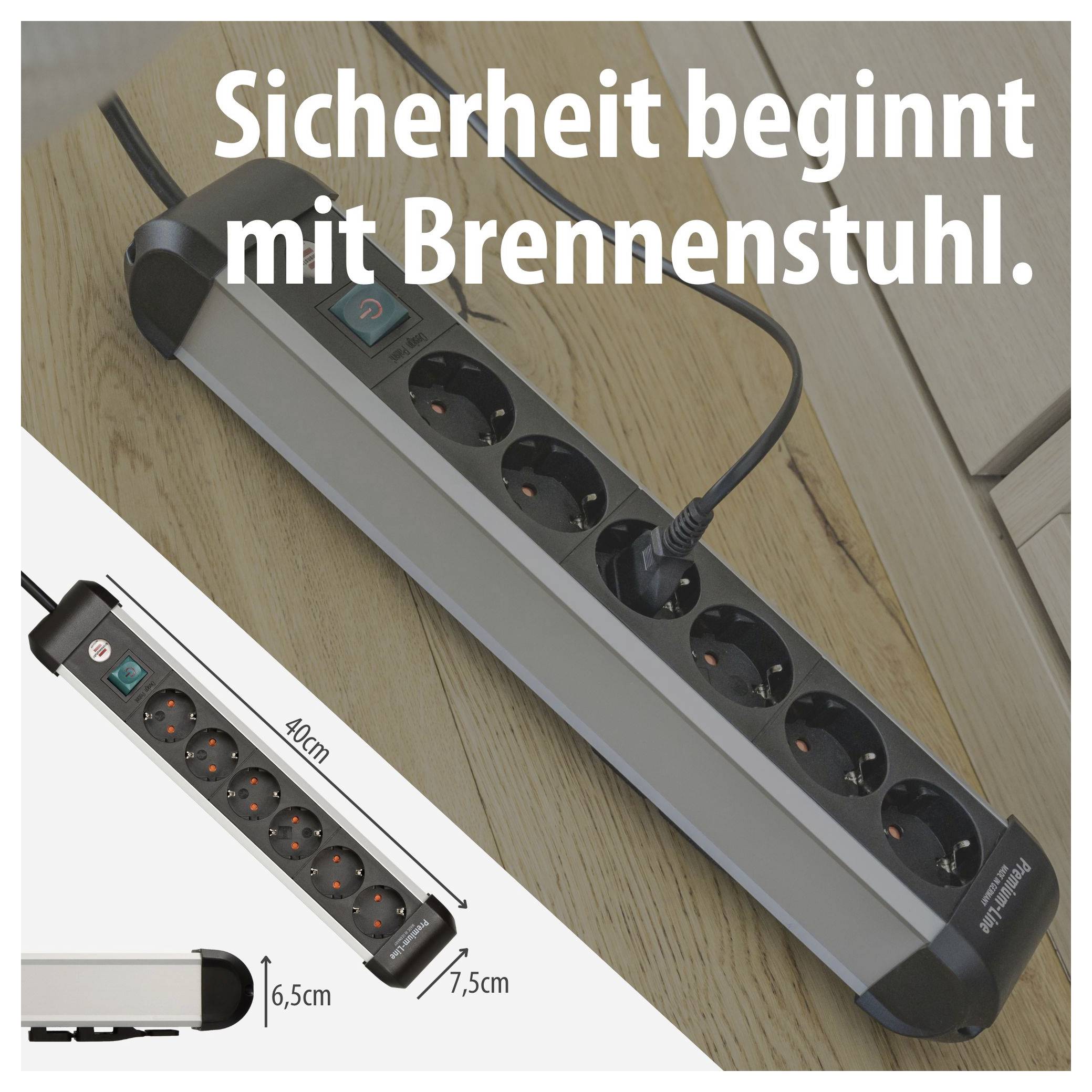 Mehrfachsteckdose von Brennenstuhl auf Holzboden, eingesteckt; Text: 'Sicherheit beginnt mit Brennenstuhl.'