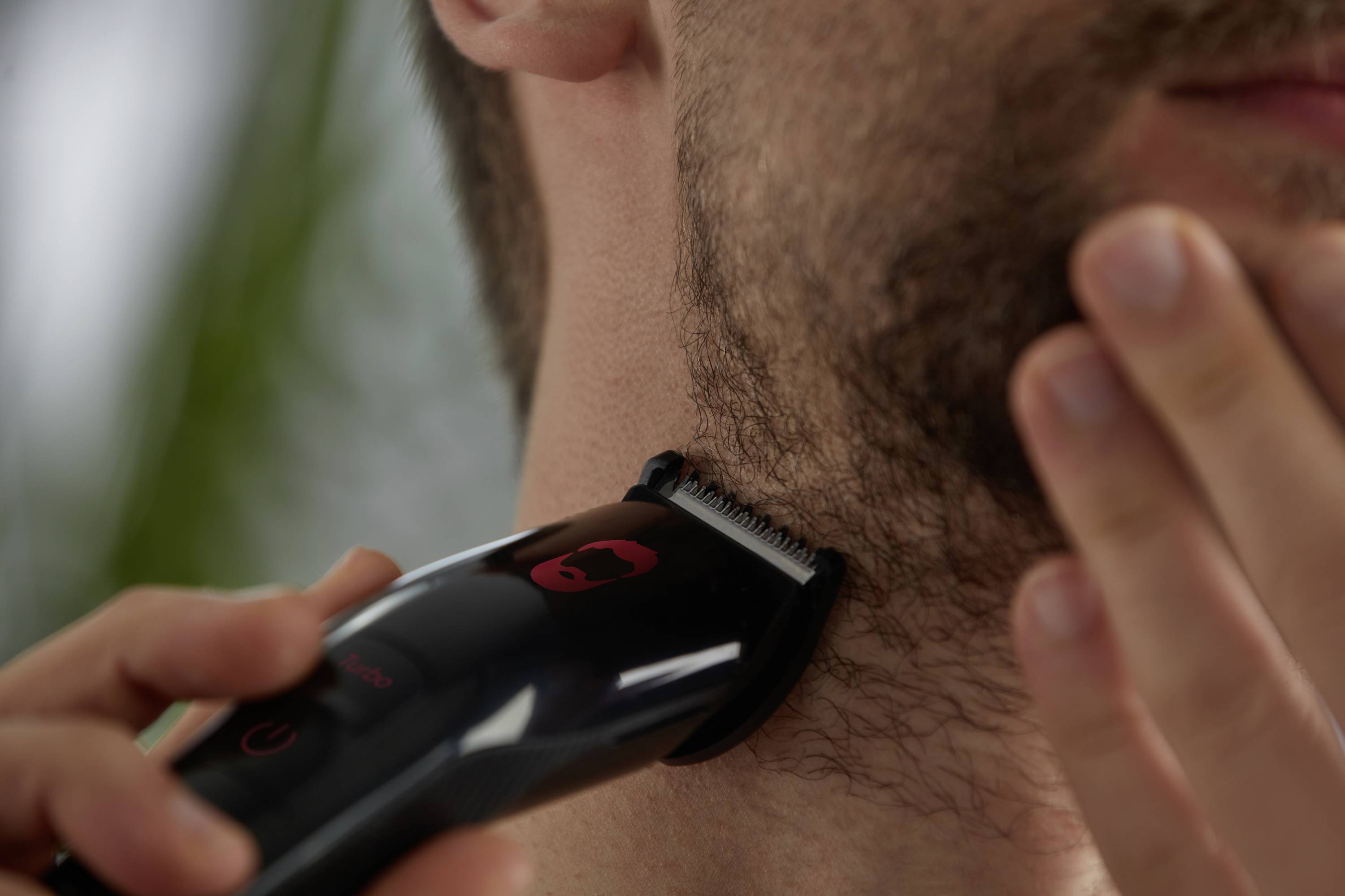 Grundig MGK 9030 Haarschneider, Bartschneider USB-Ladefunktion Schwarz