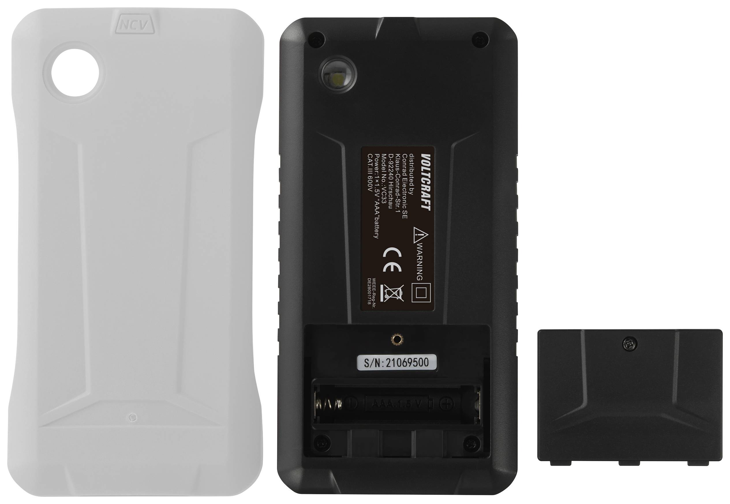 'Rückseite eines tragbaren Geräts mit Batteriefach und abgenommener Abdeckung. Seriennummer sichtbar, Markenname 'Voltcraft'.'