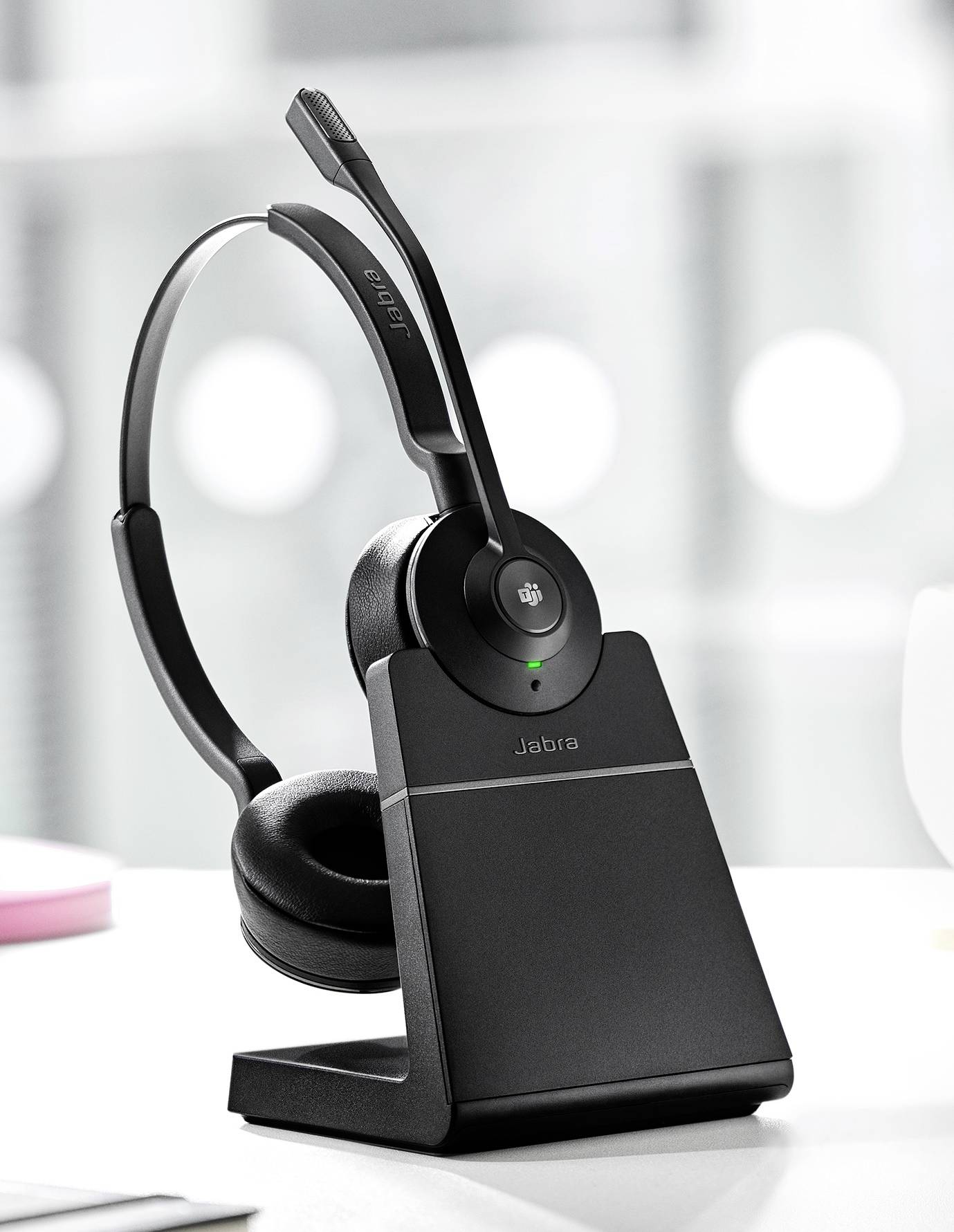 Jabra Engage 55 On Ear Headset DECT Stereo Schwarz inkl. Lade- und Dockingstation, Lautstärkeregelung, Mikrofon-Stummschaltung Telefon