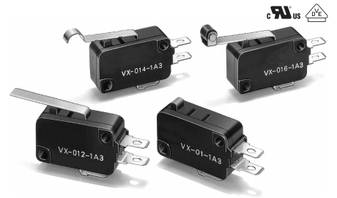 Vier schwarze Mikroschalter mit unterschiedlich langen Hebeln. Jeder Schalter trägt eine Beschriftung wie 'VX-012-1A3'.