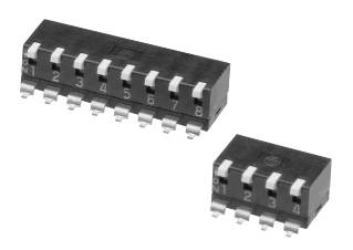 Zwei schwarze elektronische Schaltungen mit mehreren Pins. Der kleinere hat 4 Pins, der größere 8 Pins. Sie sind nummeriert.