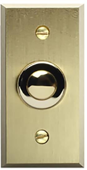 Ein rechteckiger, goldfarbener Klingelknopf mit rundem Drucktaster in der Mitte, befestigt mit zwei sichtbaren Schrauben.