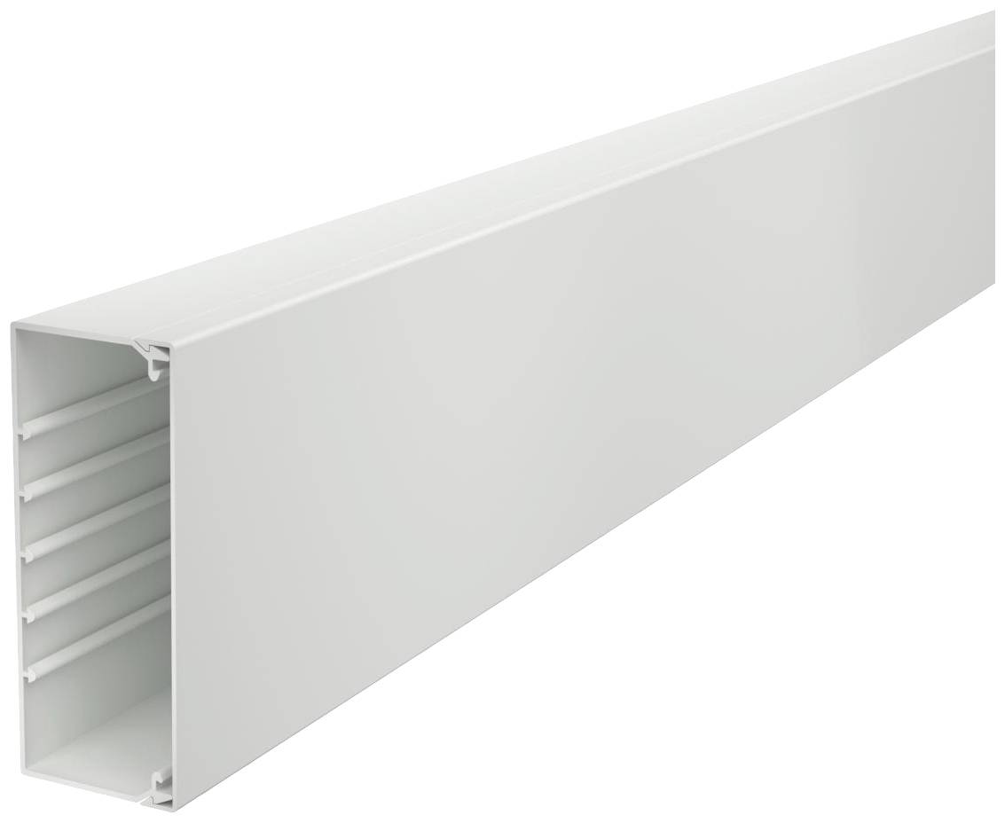 Ein rechteckiges, weißes Kunststoff-Kabelkanalstück mit offenen Enden, geeignet für die Organisation und den Schutz von Kabeln.