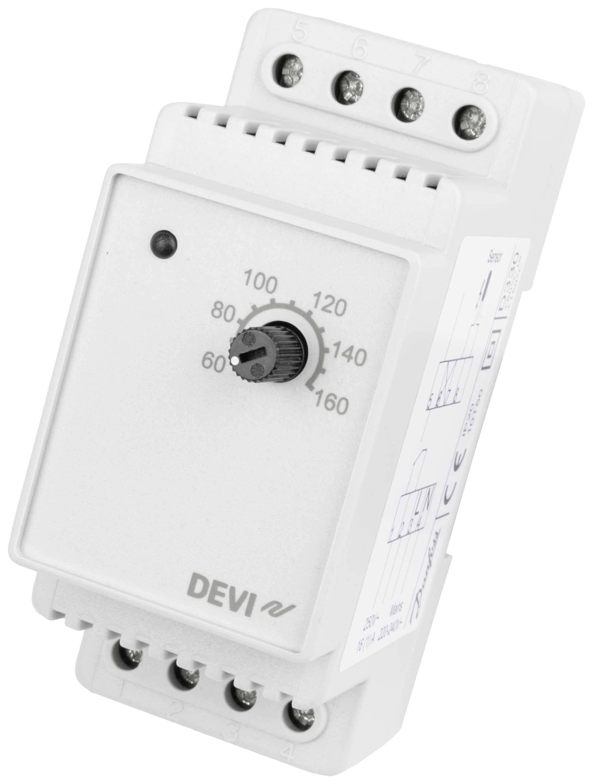Ein weißer elektrischer Thermostat mit einem schwarzen Drehregler auf der Vorderseite, nummerierten Anschlüssen und der Aufschrift 'DEVI'.