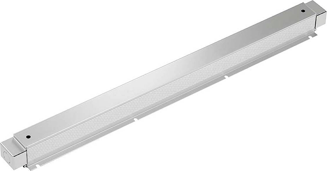 Ein länglicher, silberfarbener Metallblock mit Rillen auf der Oberseite, vermutlich ein Bauteil oder eine Komponente technischer Systeme.