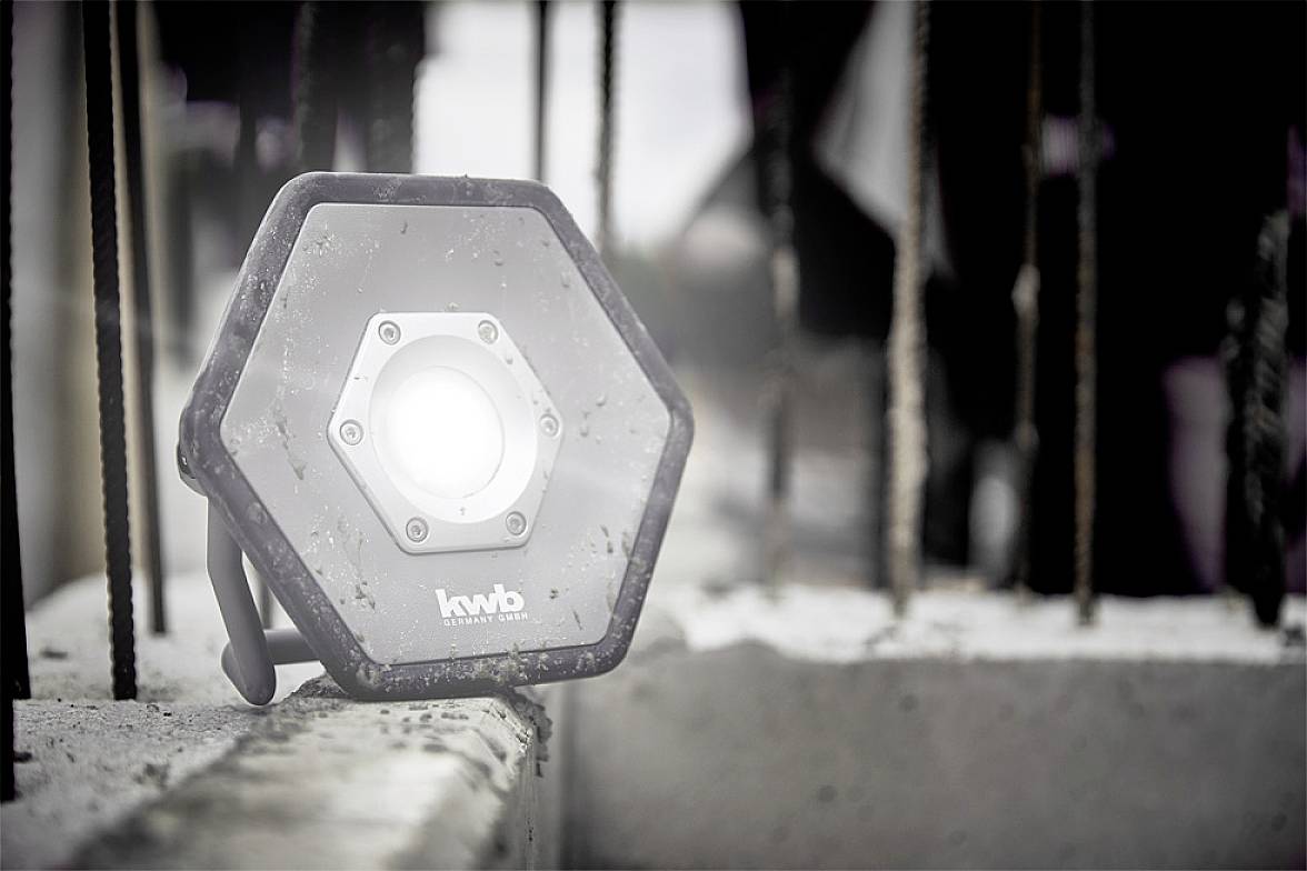 kwb 948800 LED Arbeitsleuchte akkubetrieben 1277 lm