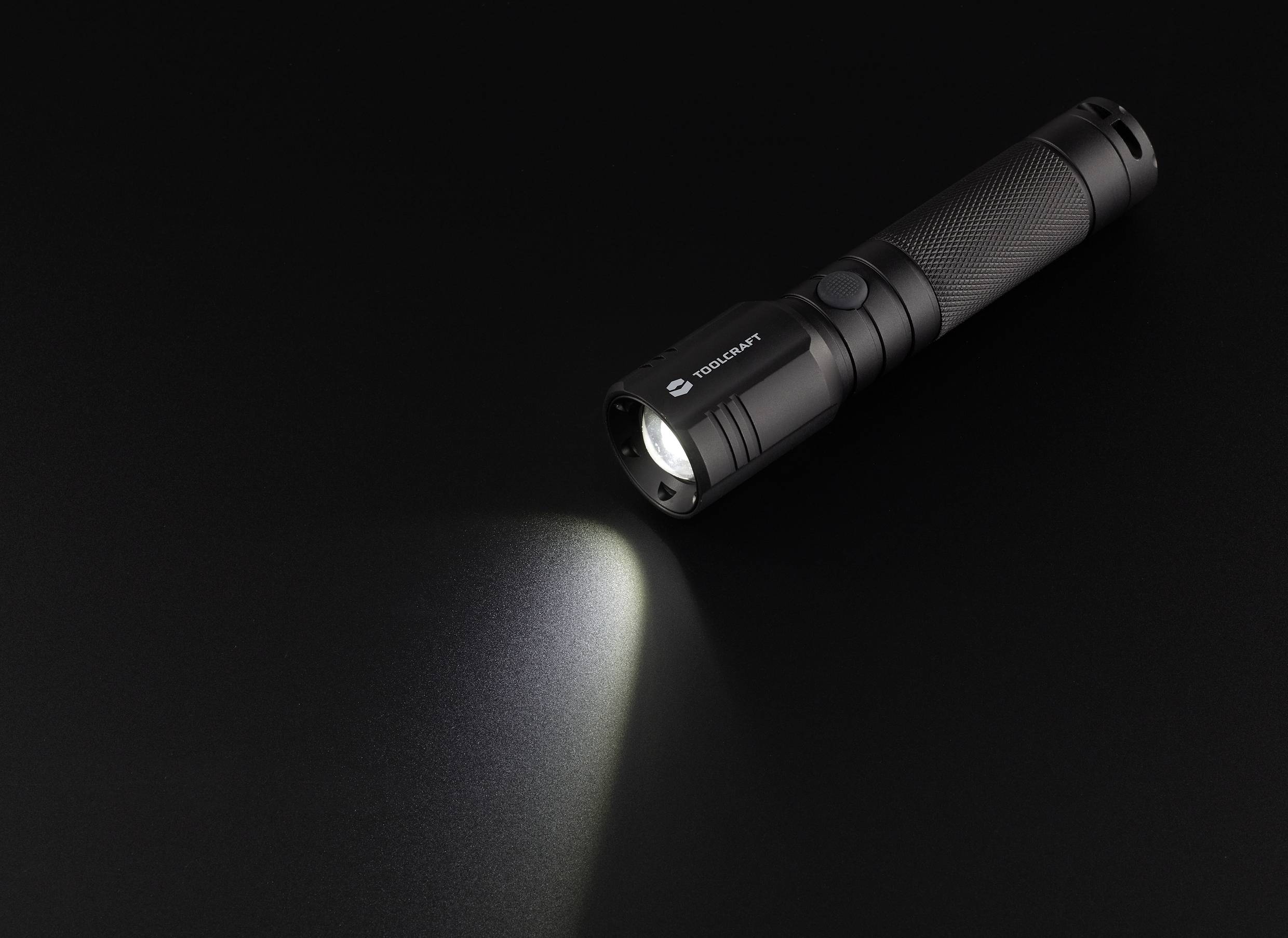 TOOLCRAFT TO-7838451 SMD LED Taschenlampe verstellbar batteriebetrieben 300lm 12h 121g