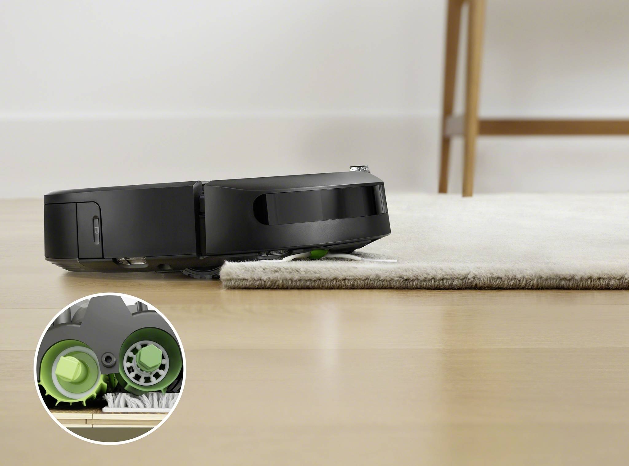 IRobot Roomba i7150 Saugroboter Silber, Schwarz App gesteuert, Sprachgesteuert, kompatibel mit Amazon Alexa, kompatibel mit