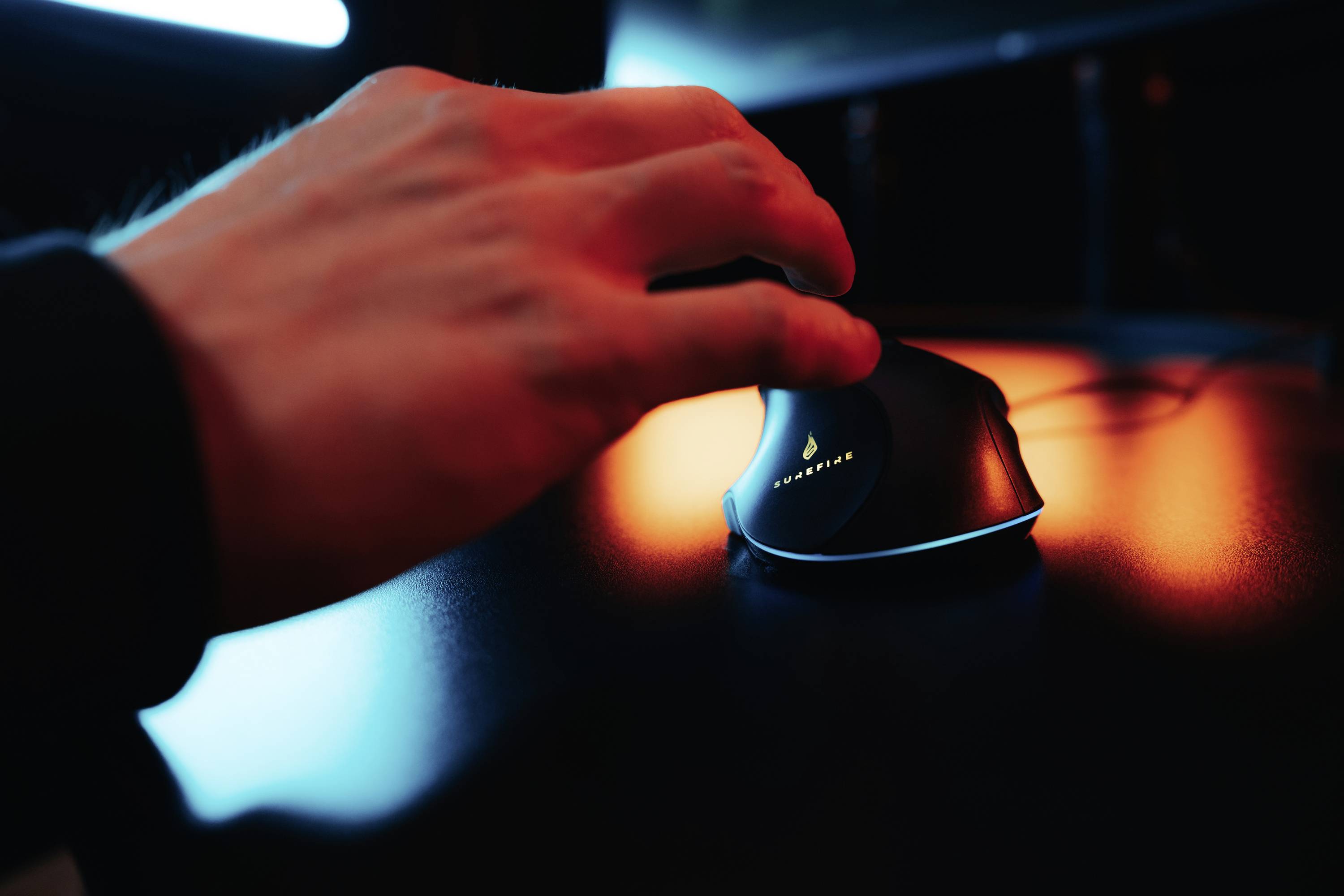 Surefire Gaming Martial Claw Gaming-Maus USB Optisch Schwarz 7 Tasten 800 dpi, 1600 dpi, 2400 dpi, 3200 dpi, 4800 dpi, 7200 dpi Beleuchtet