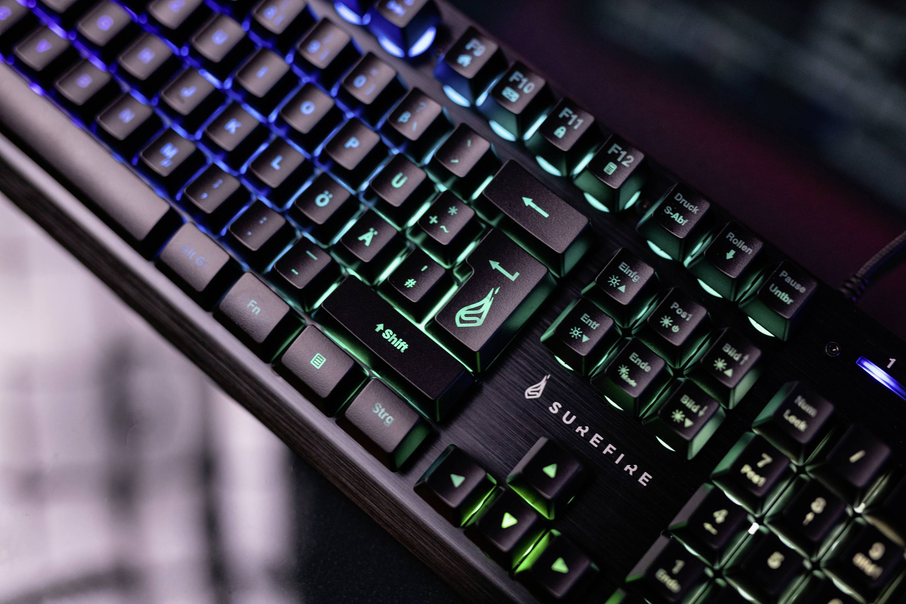 Surefire Gaming KingPin X2 Kabelgebunden, USB Gaming-Tastatur Französisch, AZERTY Schwarz Beleuchtet, Multimediatasten