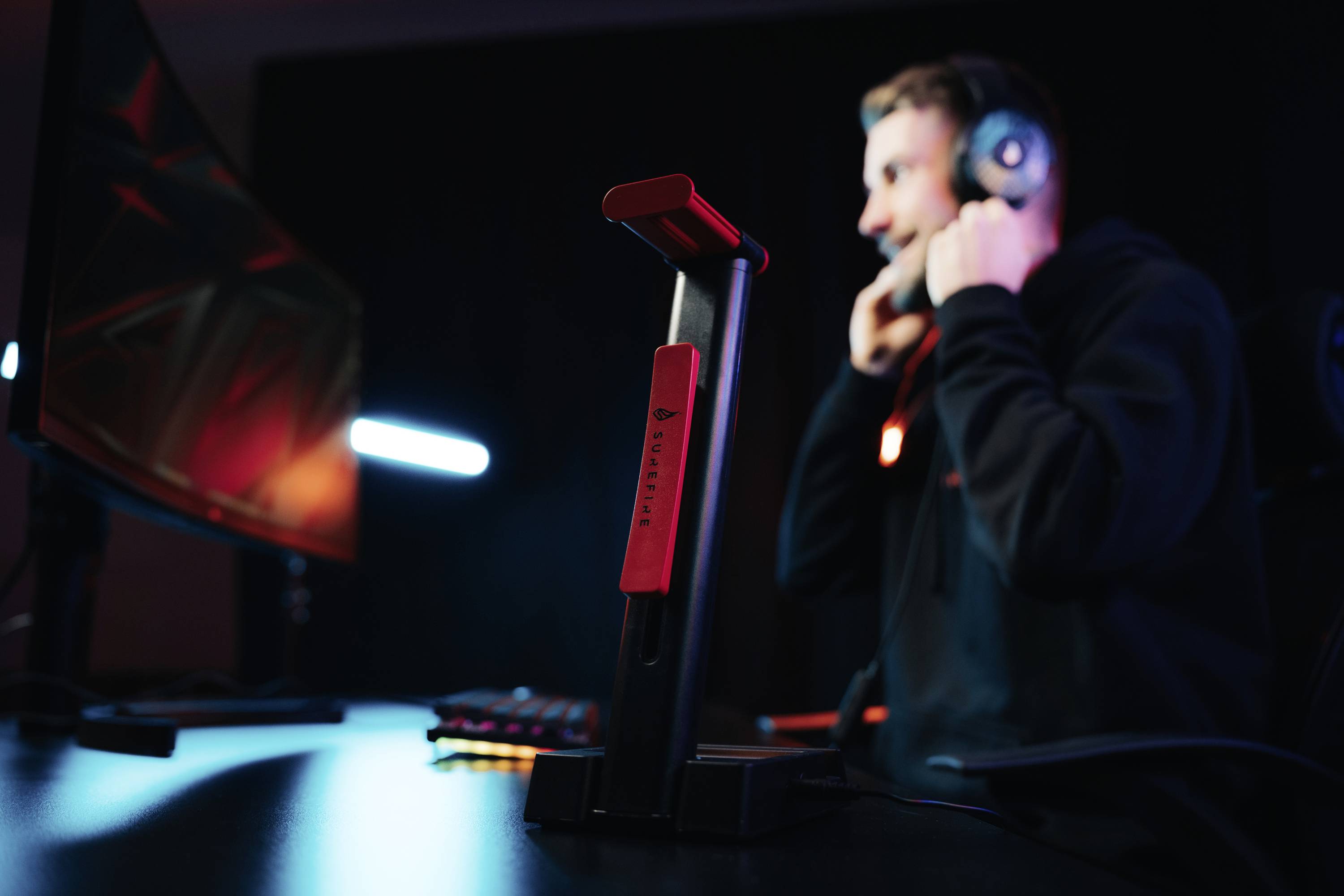 Surefire Gaming Vinson N2 Kopfhörerständer Passend für (Kopfhörer):Over-Ear-Kopfhörer Schwarz