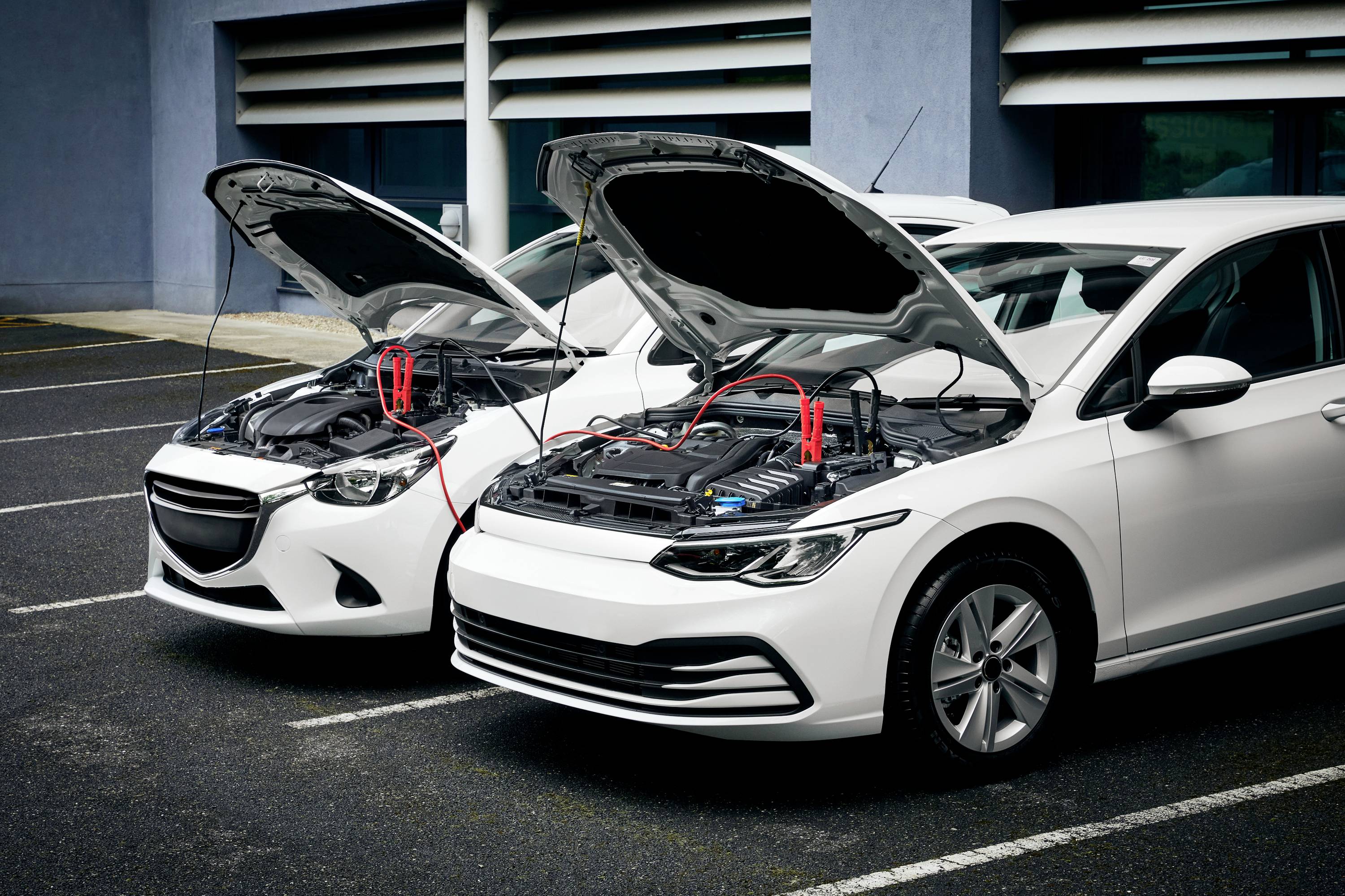 Osram Automotive BATTERYstart STARTER CABLE 250A Starthilfekabel 25mm² Aluminium (kupferbeschichtet) 3.5m mit Kunststoffzangen