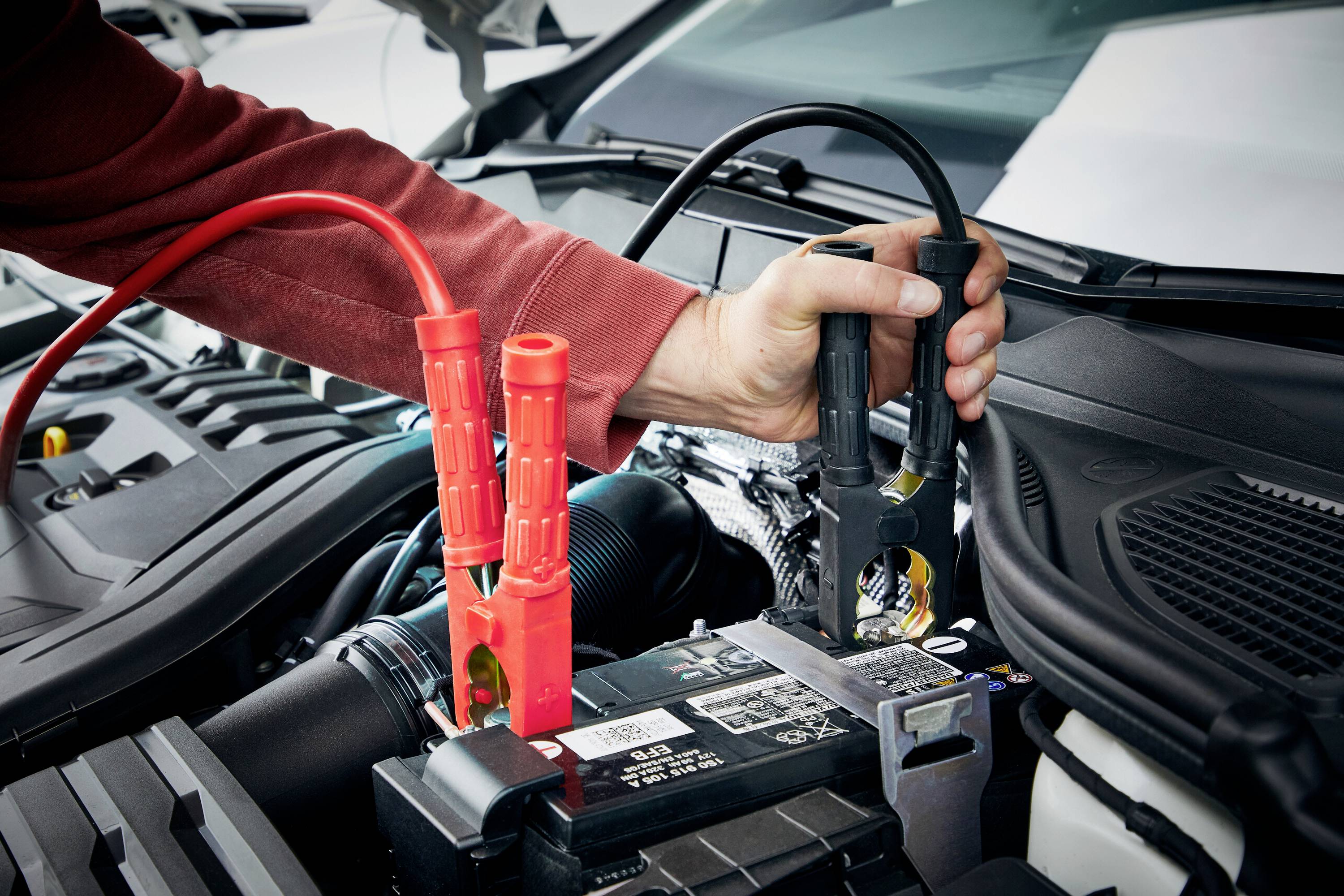 Osram Automotive BATTERYstart STARTER CABLE 250A Starthilfekabel 25mm² Aluminium (kupferbeschichtet) 3.5m mit Kunststoffzangen