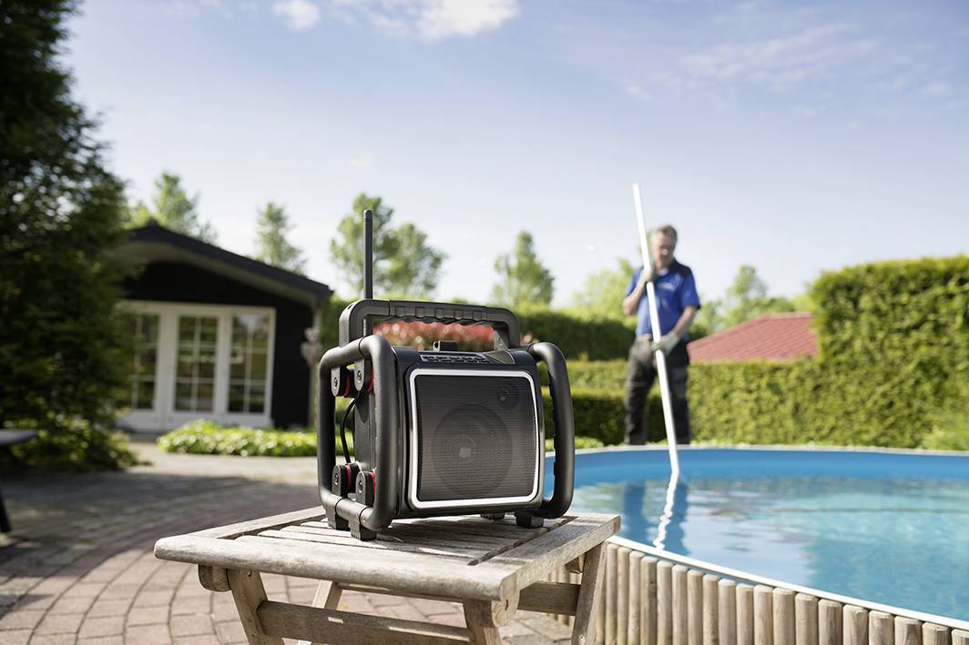 PerfectPro TeamBox Baustellenradio DAB+, UKW AUX, Bluetooth®, USB Akku-Ladefunktion, spritzwassergeschützt, staubdicht, stoßfest, wiederaufladbar