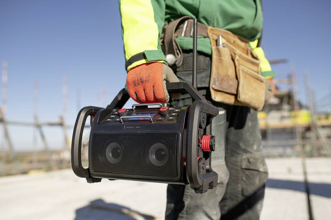 PerfectPro RockPro Baustellenradio DAB+, UKW AUX, Bluetooth®, USB Akku-Ladefunktion, spritzwassergeschützt, staubdicht, stoßfest